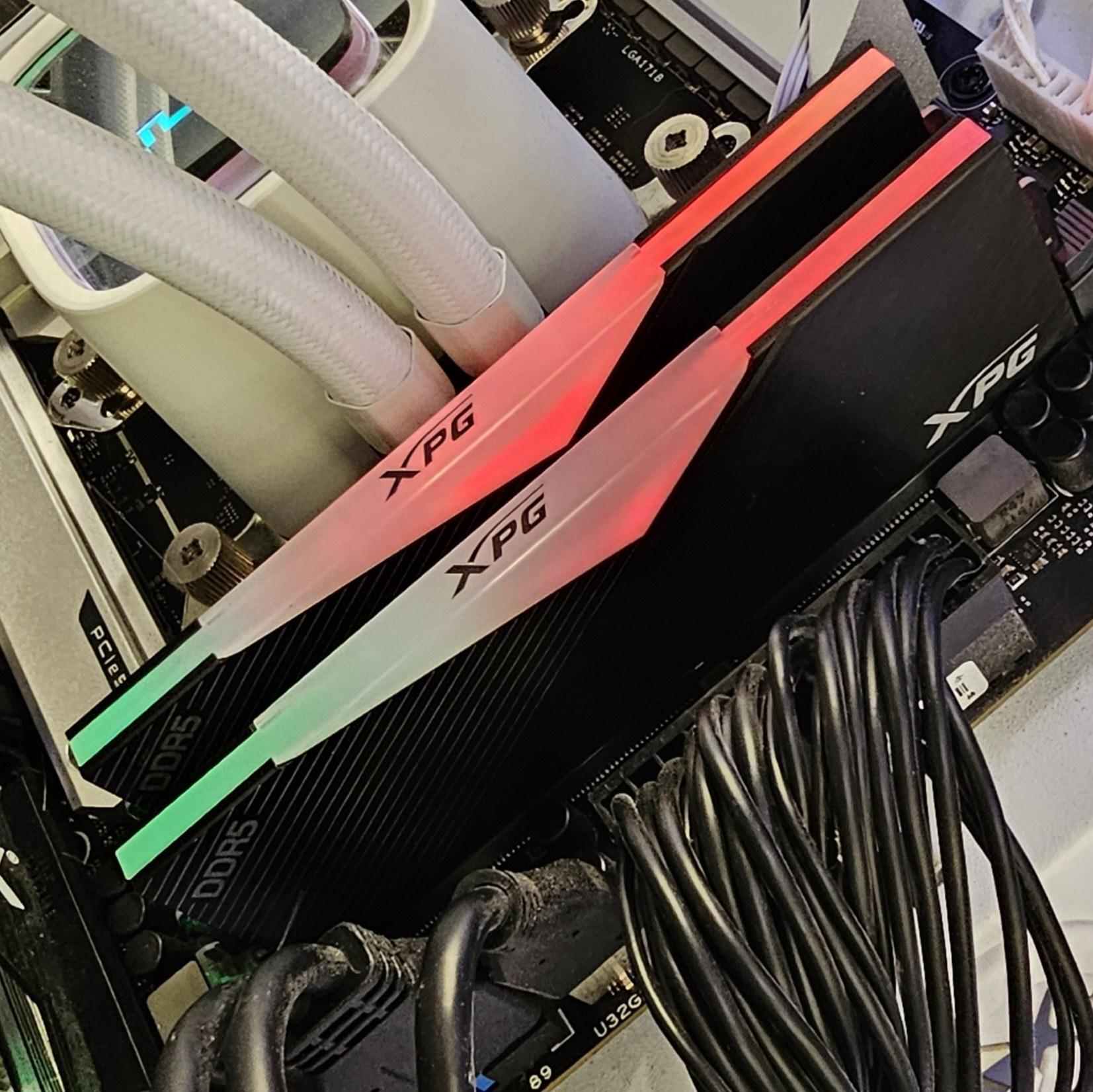 32GB DDR5 (2x16GB) CL40 6000MT/s ADATA XPG