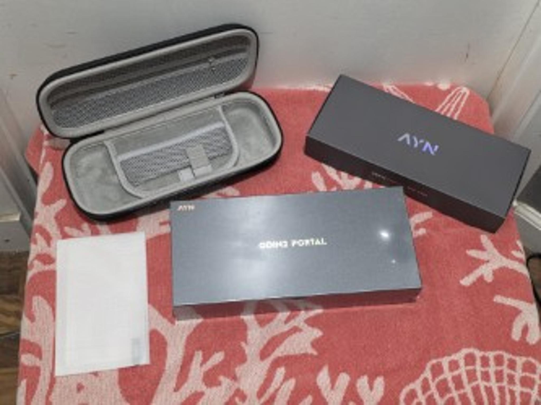 AYN Odin 2 Portal Pro 12GB/512GB 1080p White w/ Case / TPU Grip / USB-C Cable