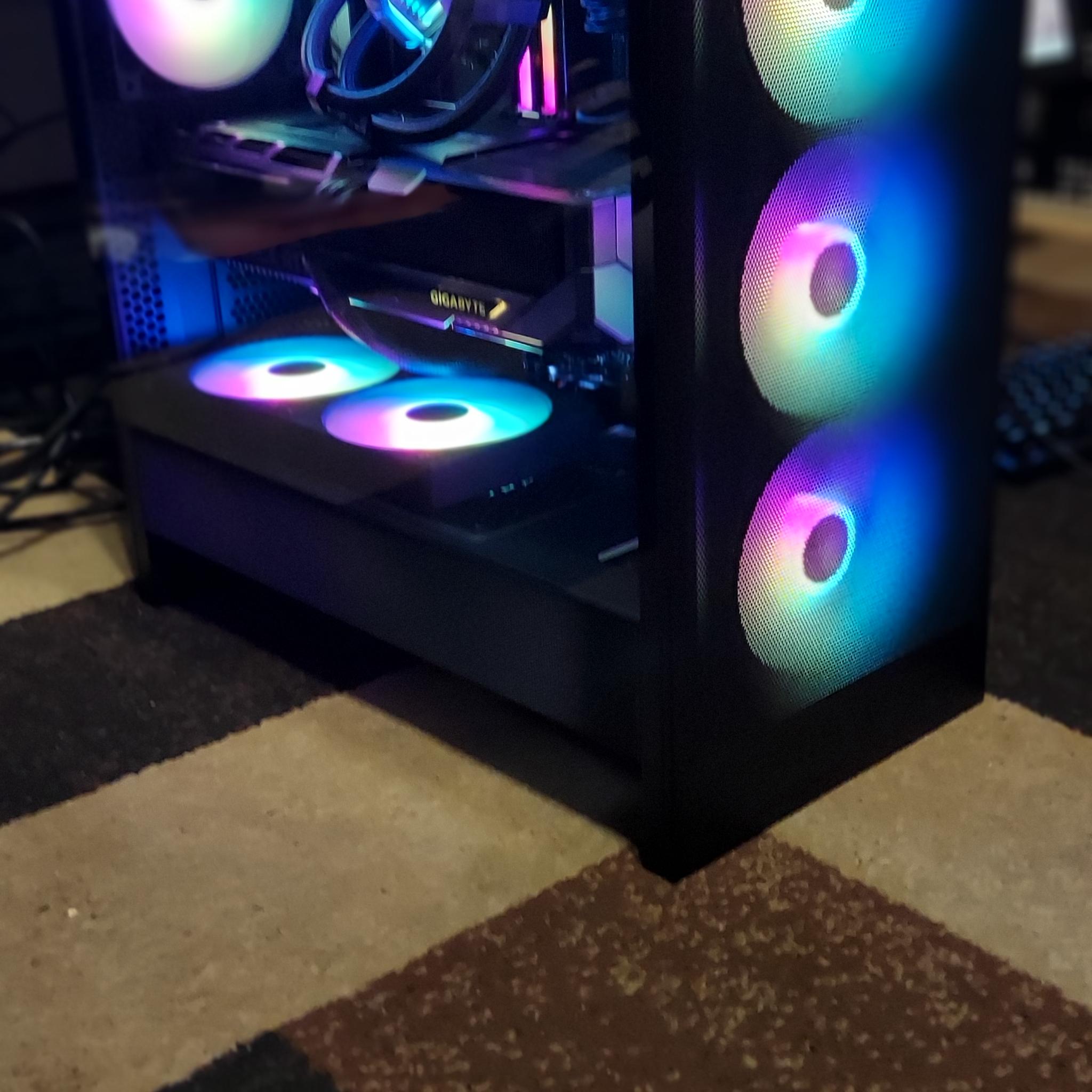 9800X3D/RTX 5070TI GAMING