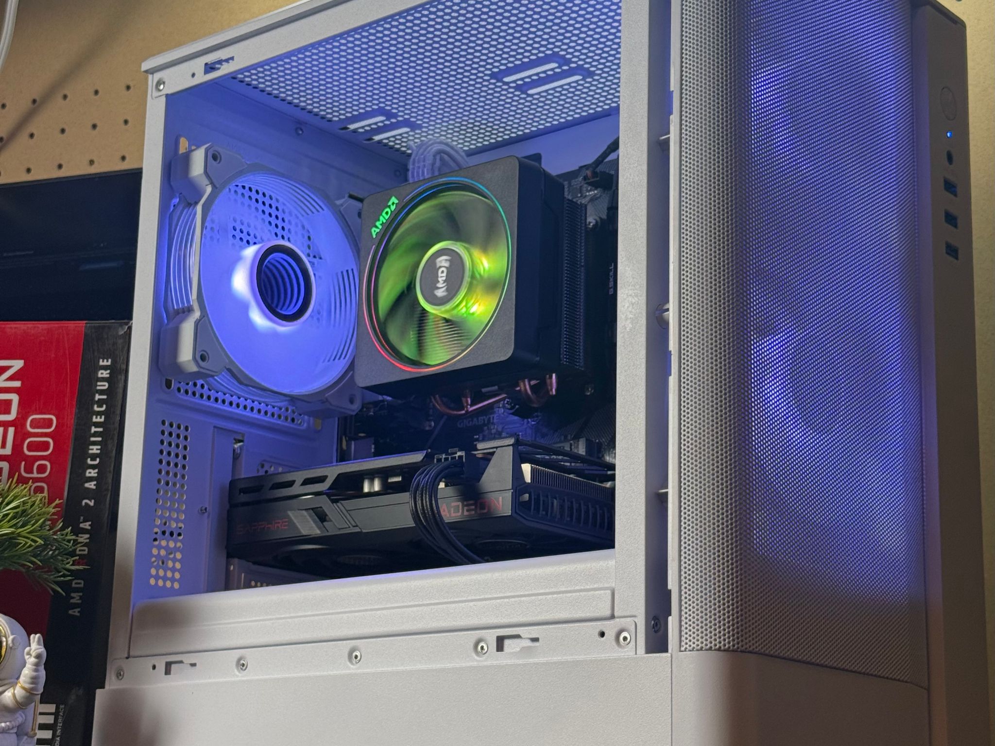 Entry Level Gaming PC | RX 6600 | Ryzen 5 5500 | 16GB DDR4 RAM | 500GB NVME | Windows 11