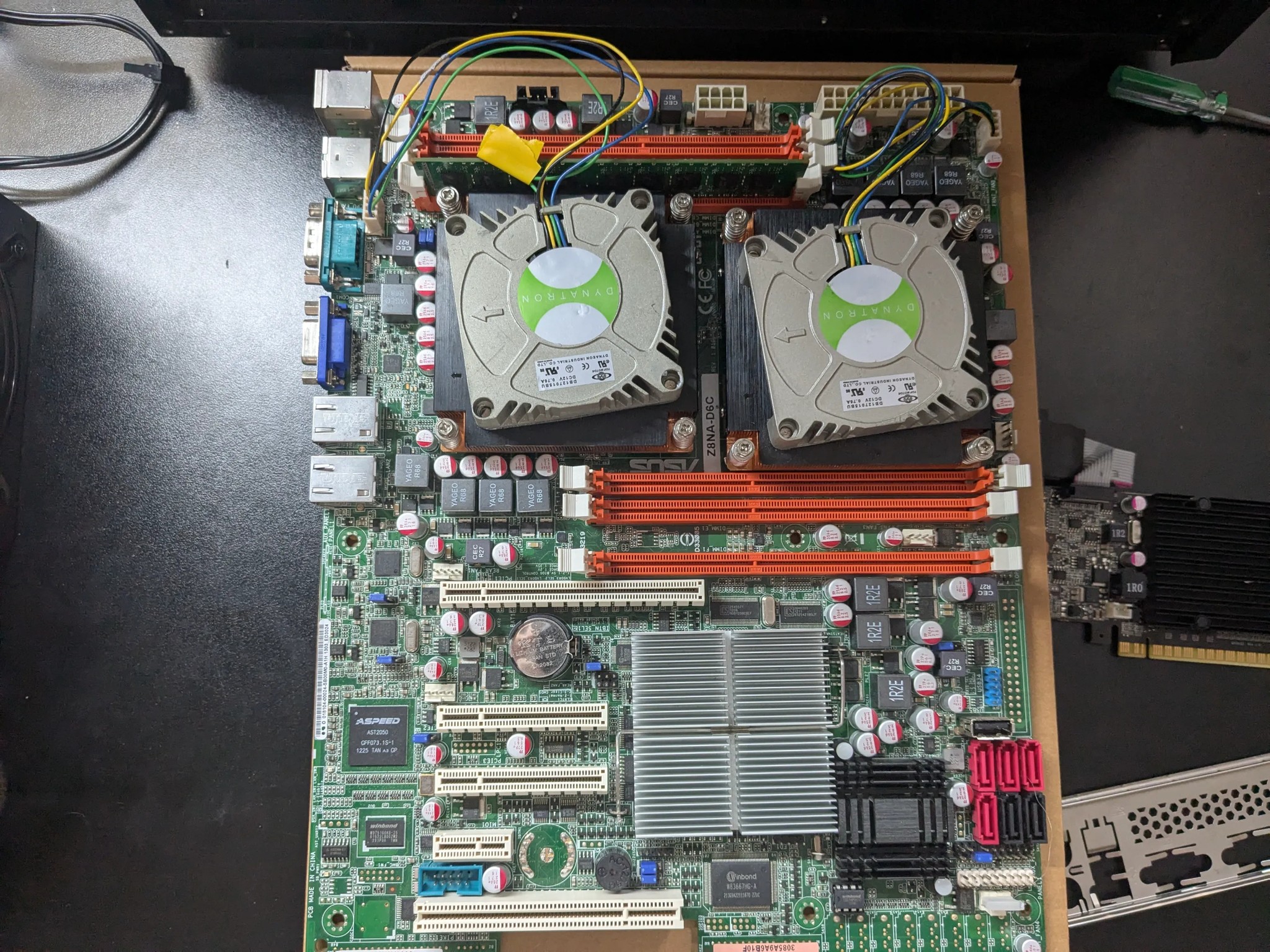 Dual CPU! 12 Cores, 24 Threads, Asus Z8NA-D6C server motherboard + 2x X5650 + 4GB RAM + 1GB GPU