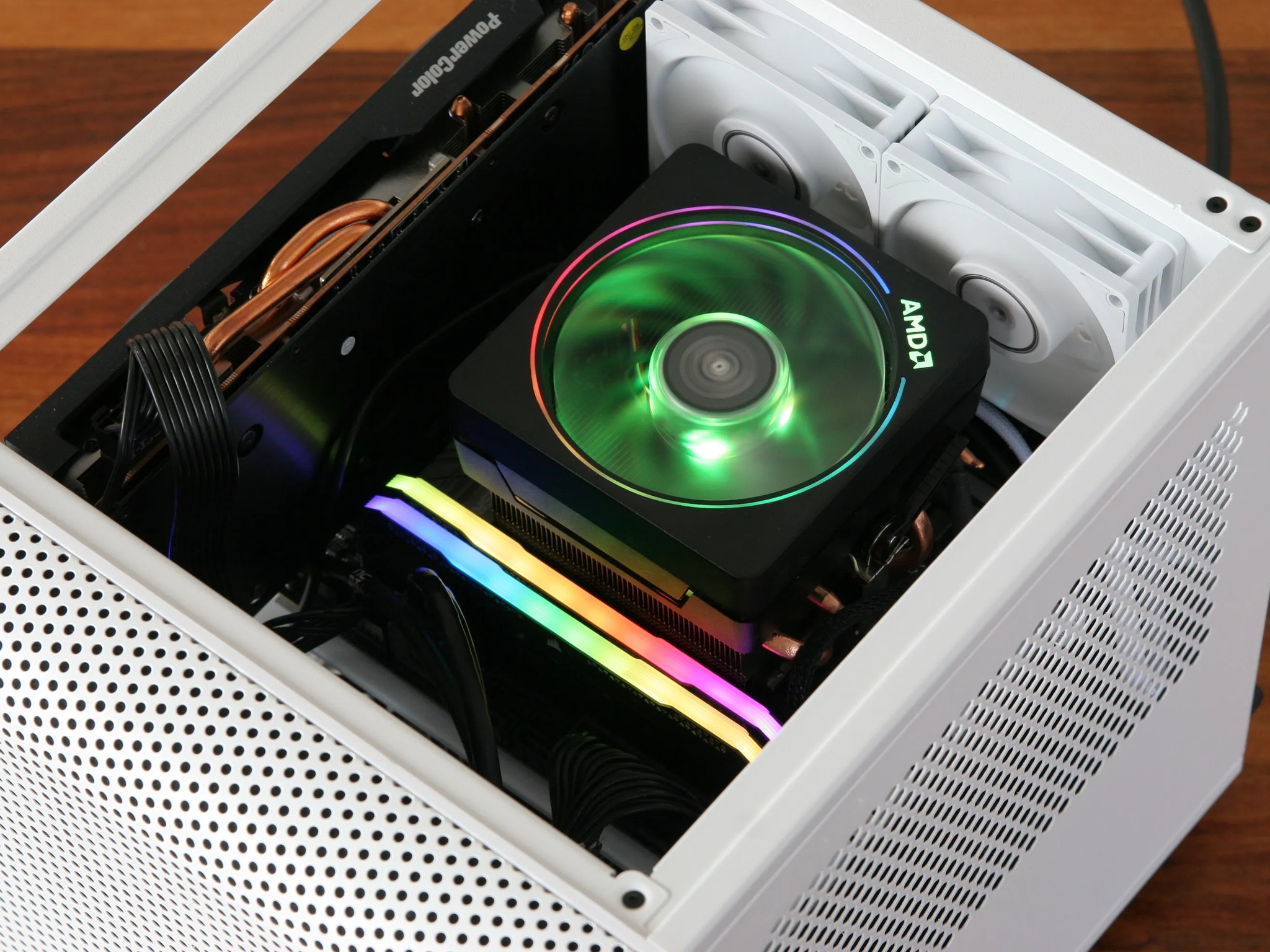 Space Saving Gaming / Streaming PC - Radeon RX 6700 XT 12GB - Ryzen 7 5700G - 32GB DDR4 - 1TB SSD