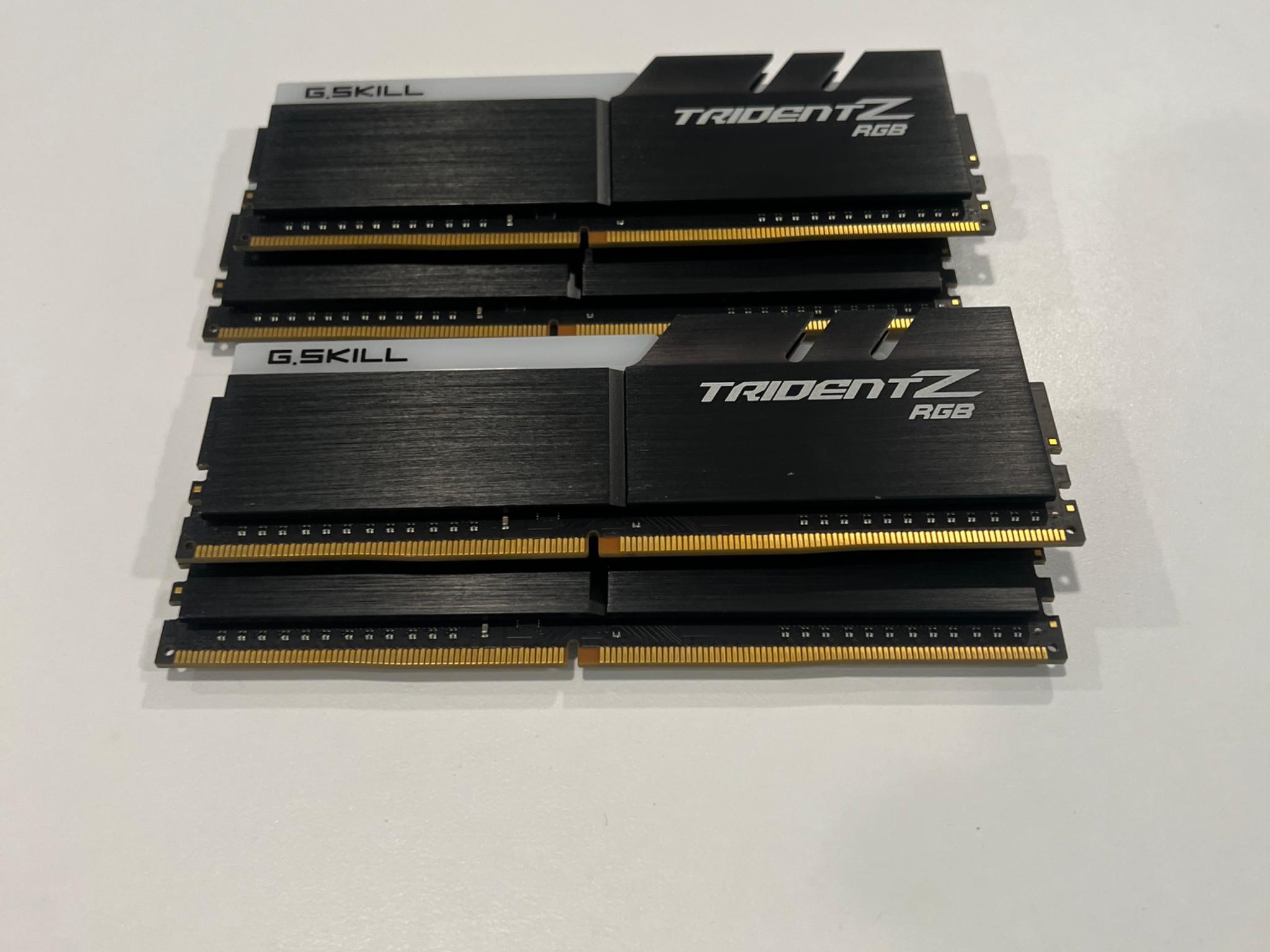 G.Skill Trident Z DDR4 32GB (4x8GB) 3200 CL16