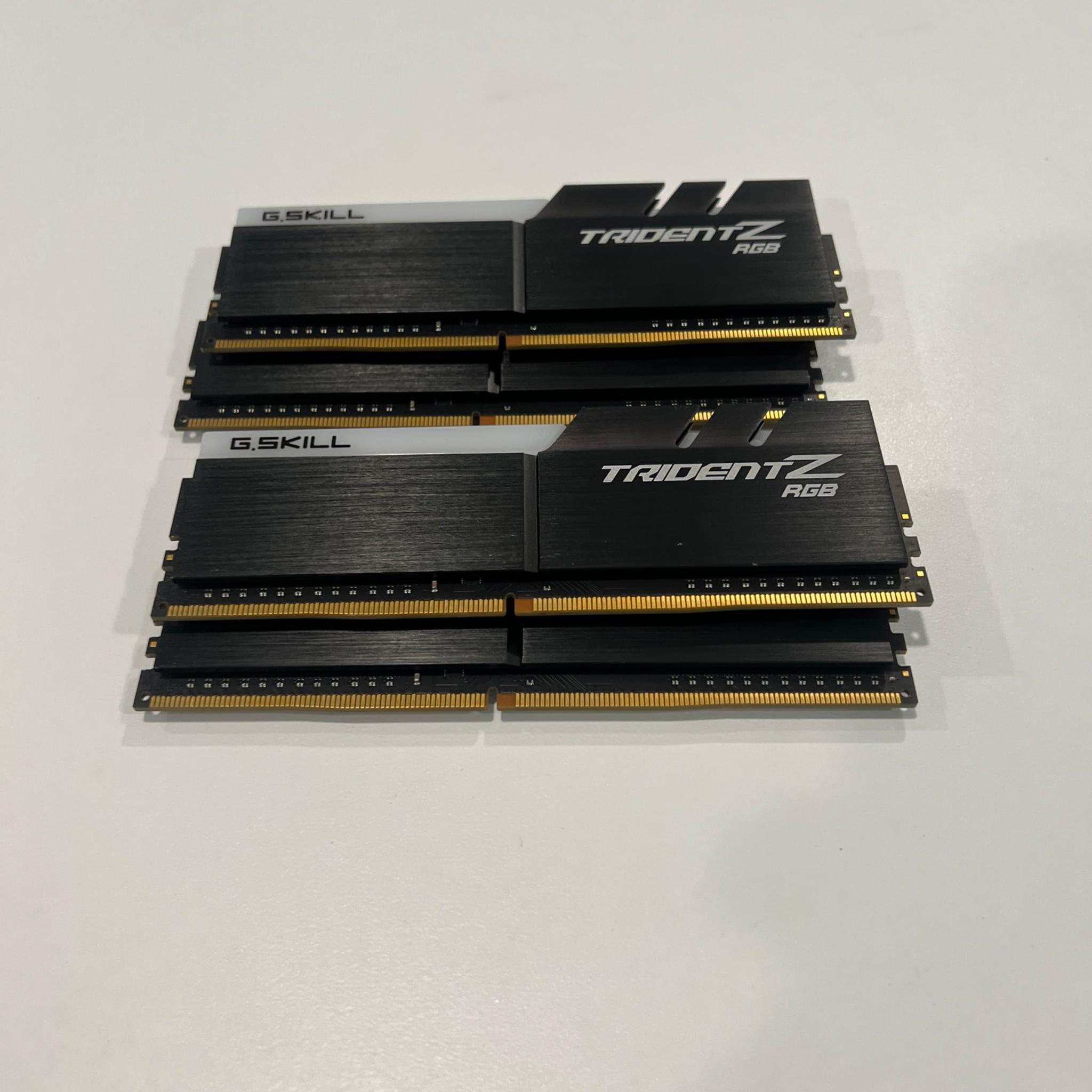 G.Skill Trident Z DDR4 32GB (4x8GB) 3200 CL16