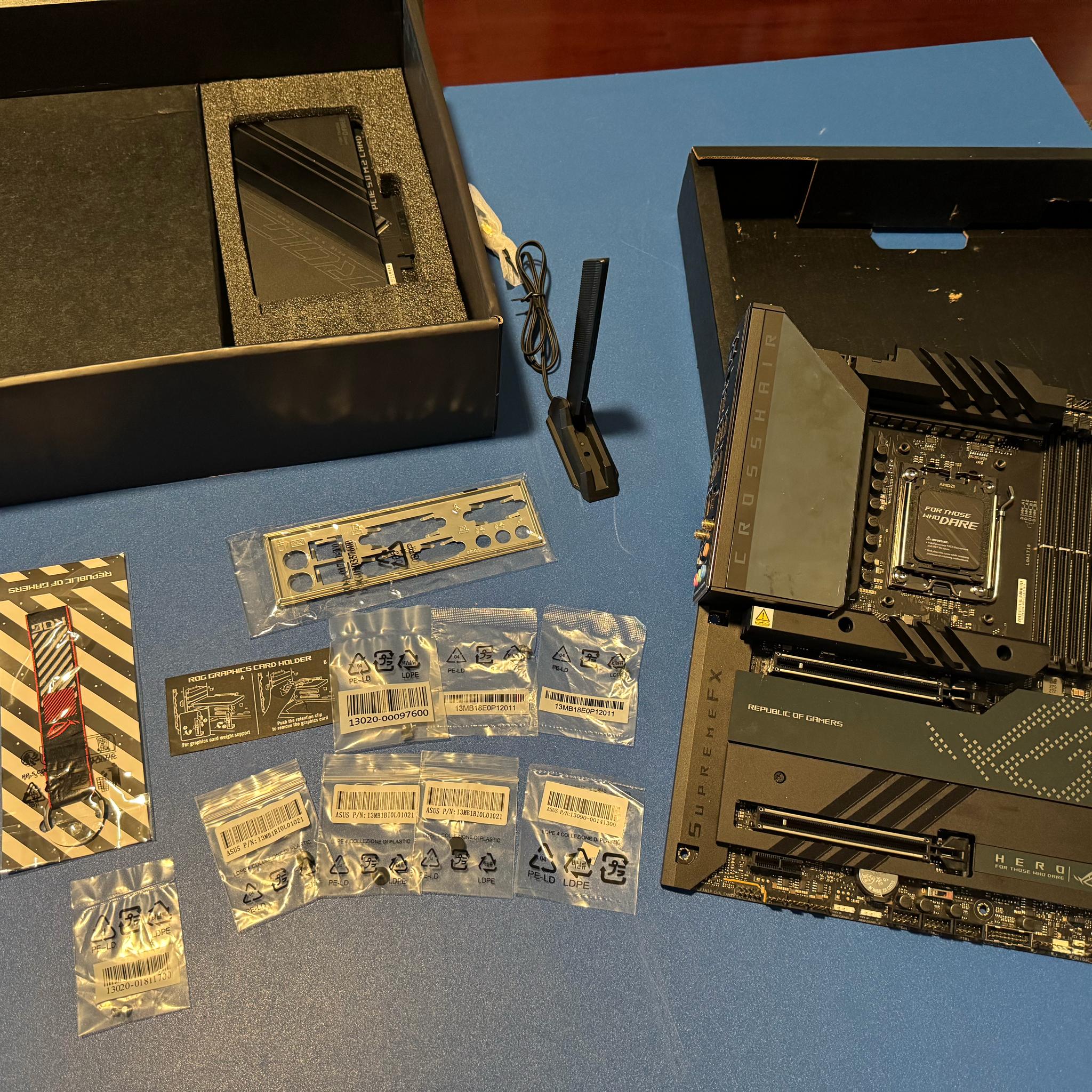 ROG Crosshair X670E Hero (Used - RMA)