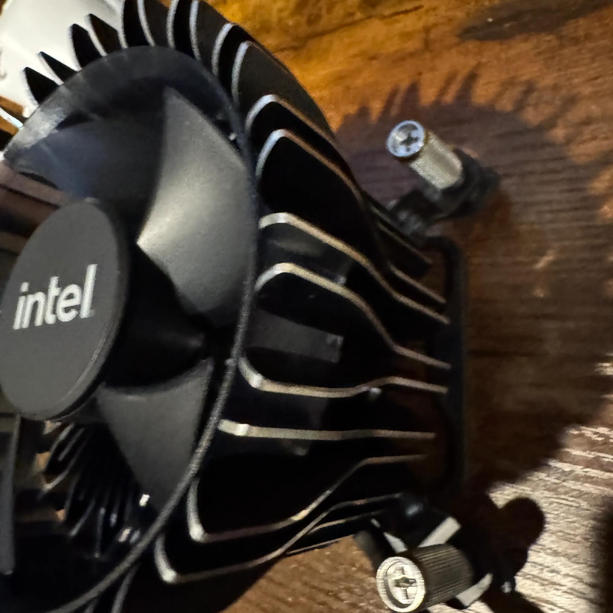 Intel 13th Gen Stock Cooler