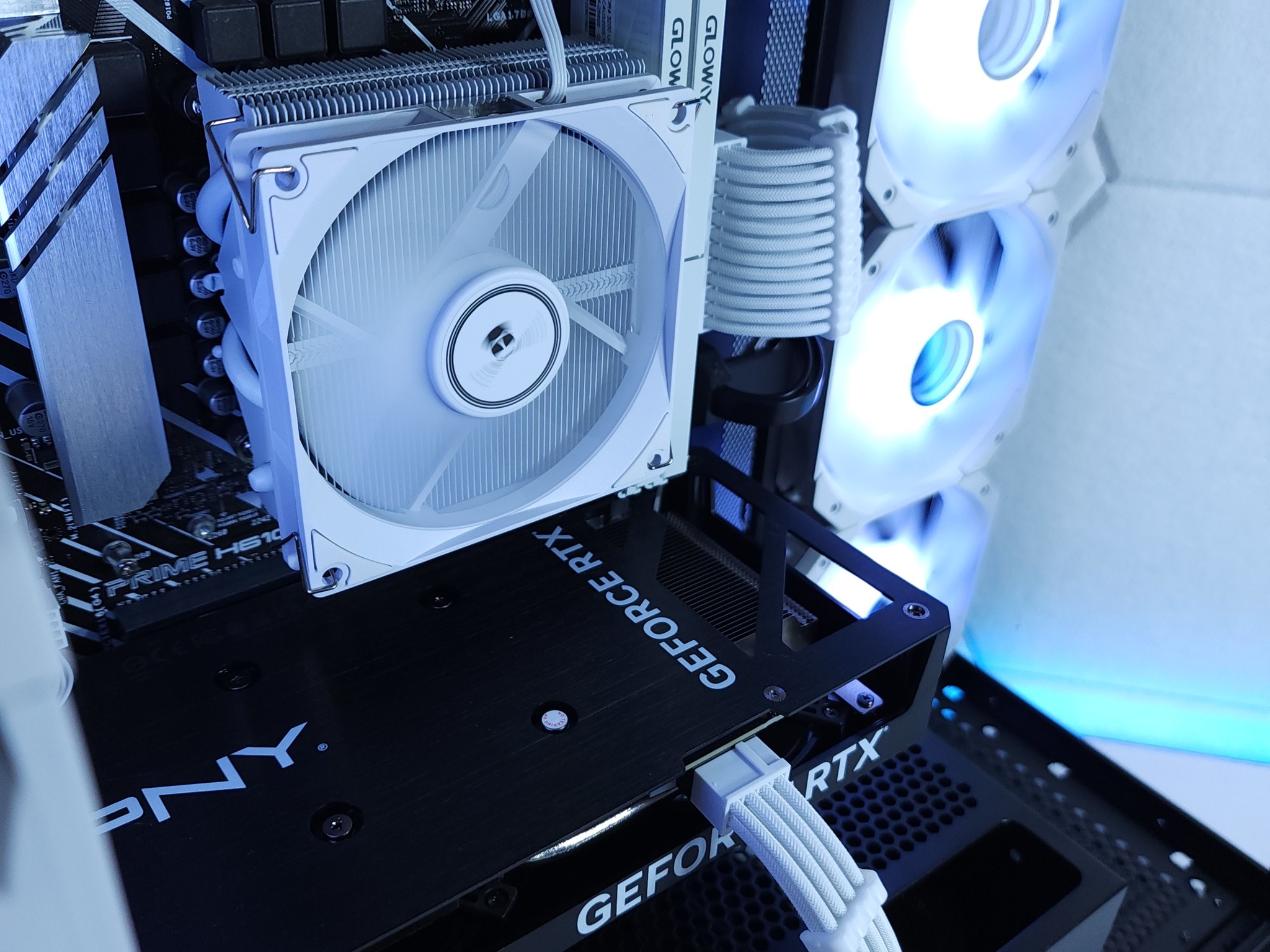 🤍RTX 4060●Core i5 12400F●1TB NVMe●32GB 3200MHz DDR4●1080p Gaming Computer
