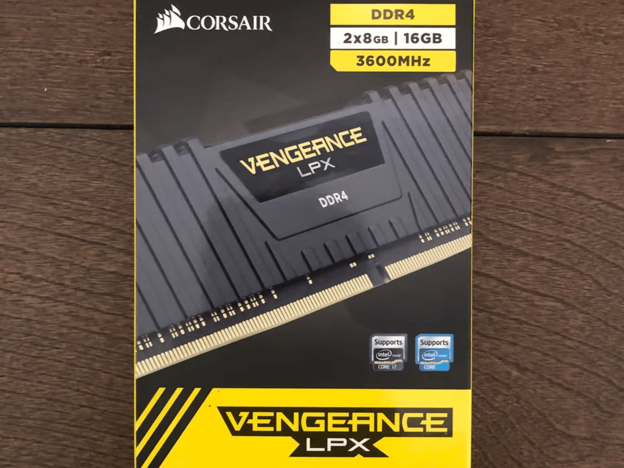 Corsair Vengeance LPX 16 GB (2 x 8 GB) DDR4-3600 CL18 Memory