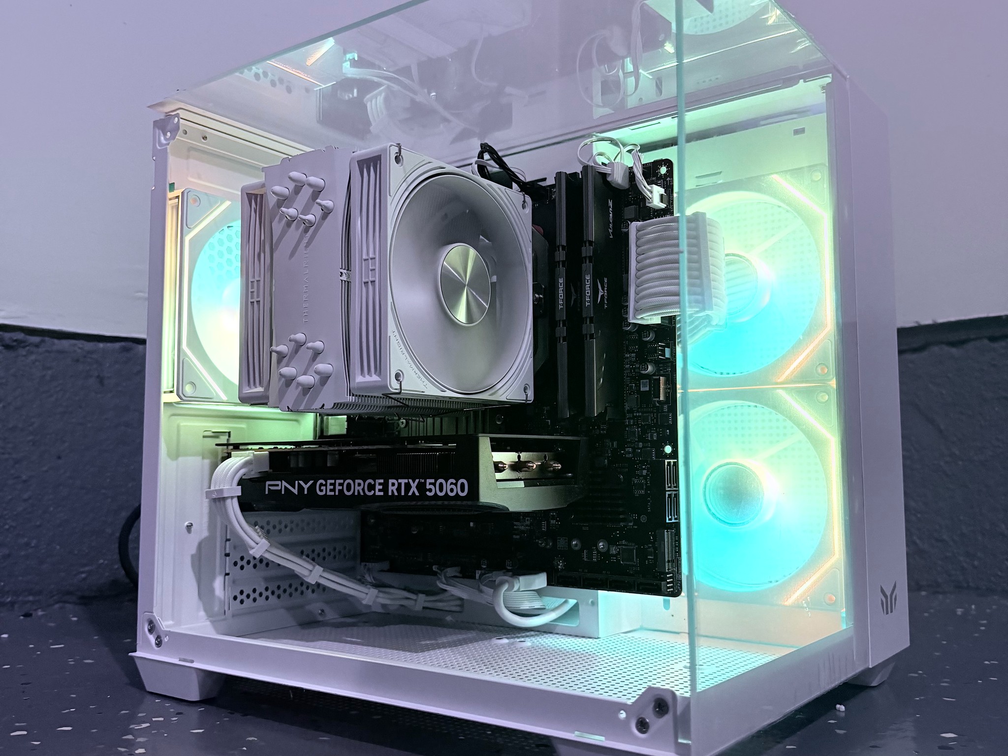 🌈"Frozen Opal"⚪️| 1080p Gaming | RTX 5060 | Ryzen 5 5500 | 16GB Ram | 1TB Storage | Free Shipping