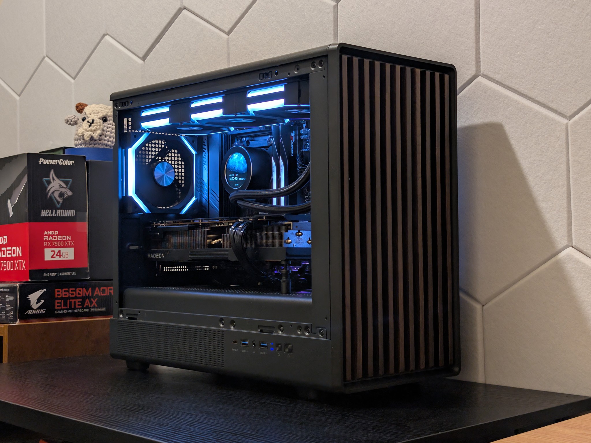 🐦‍⬛🪵4K Gaming Beast | RX 7900XTX | Ryzen 7 7800X3D | 2TB SSD | 32GB RAM | WiFi 6 & BT🪵🐦‍⬛