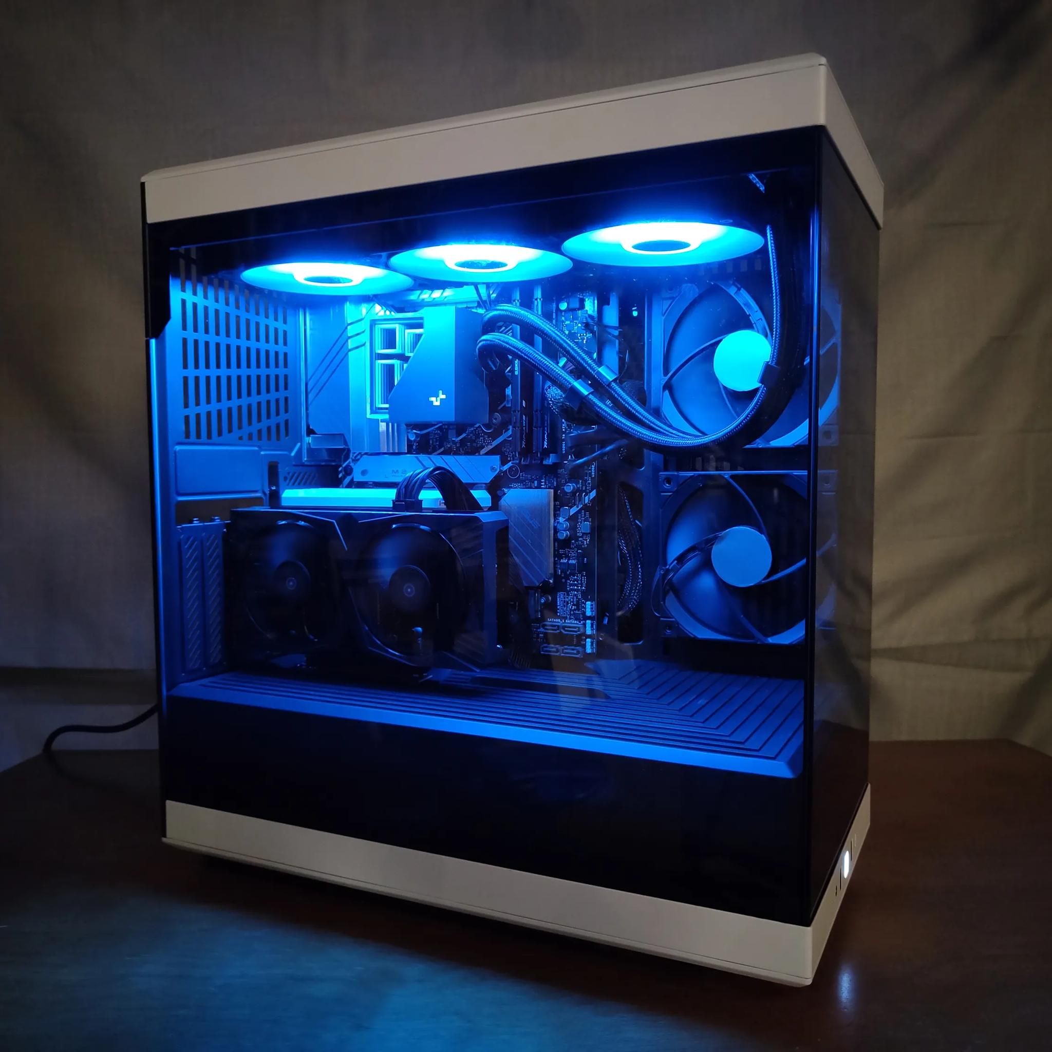 DevonDoesTech HYTE Y40 Content Creation and Gaming PC