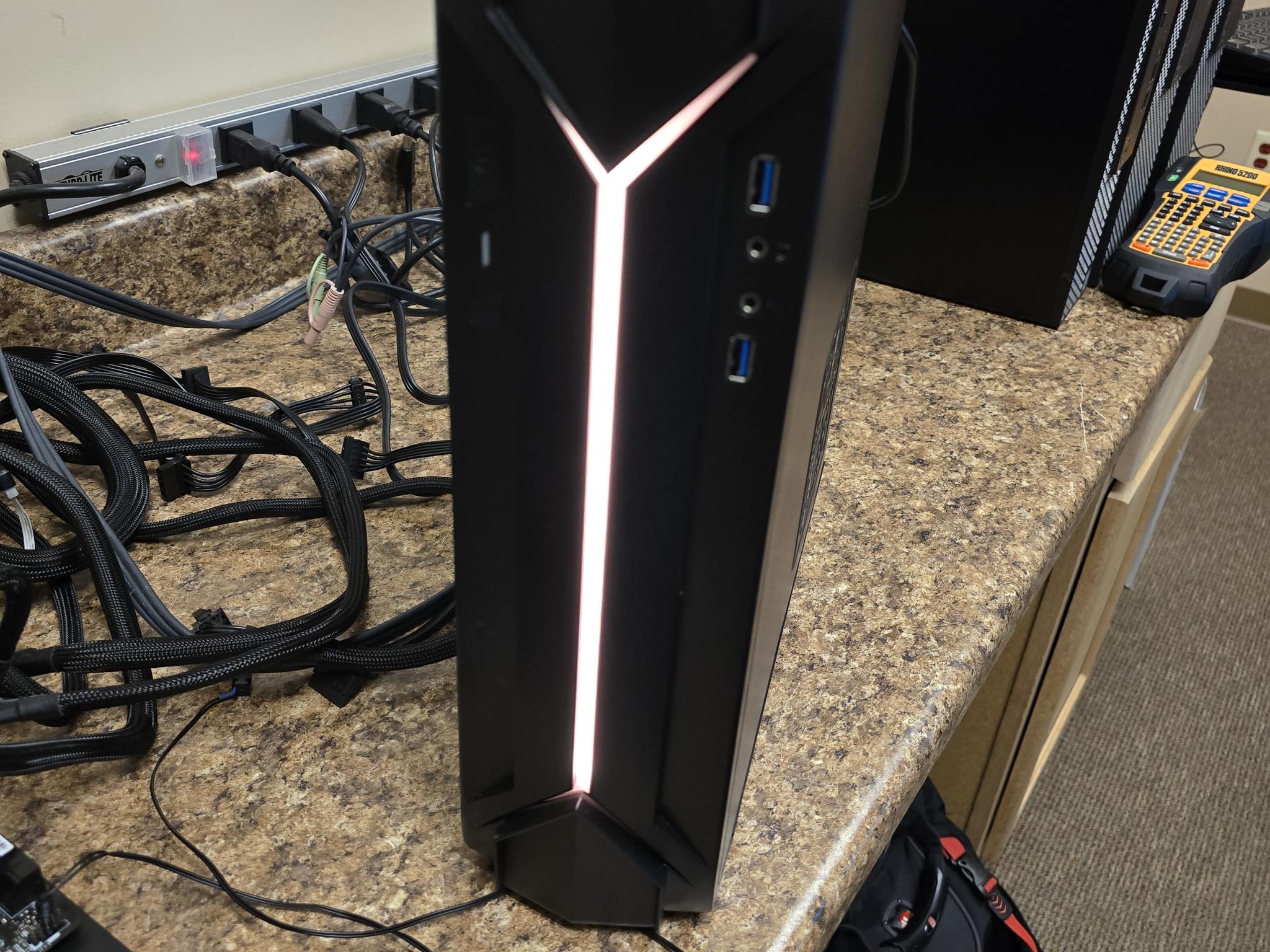 Ryzen 7 7700x - 4060ti | Raven Box