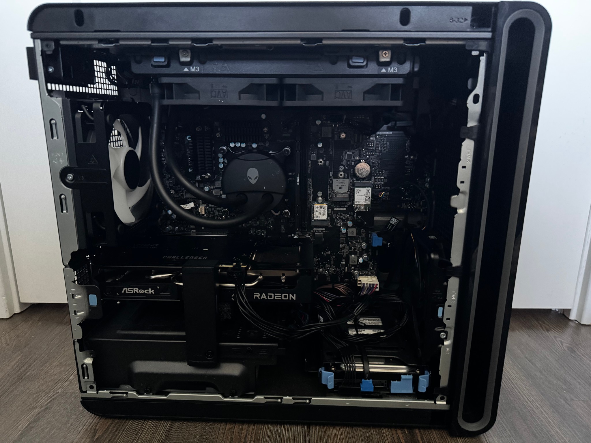 Alienware 265K 9060xt PC