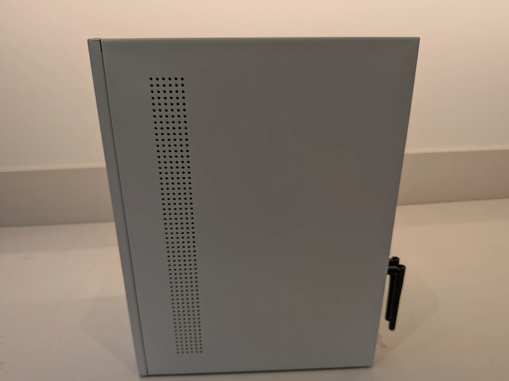 1080p Budget ITX - Ryzen 5 5600, RX 6600M, 32 GB RAM, 2 TB Gen 4 NVME, RGB