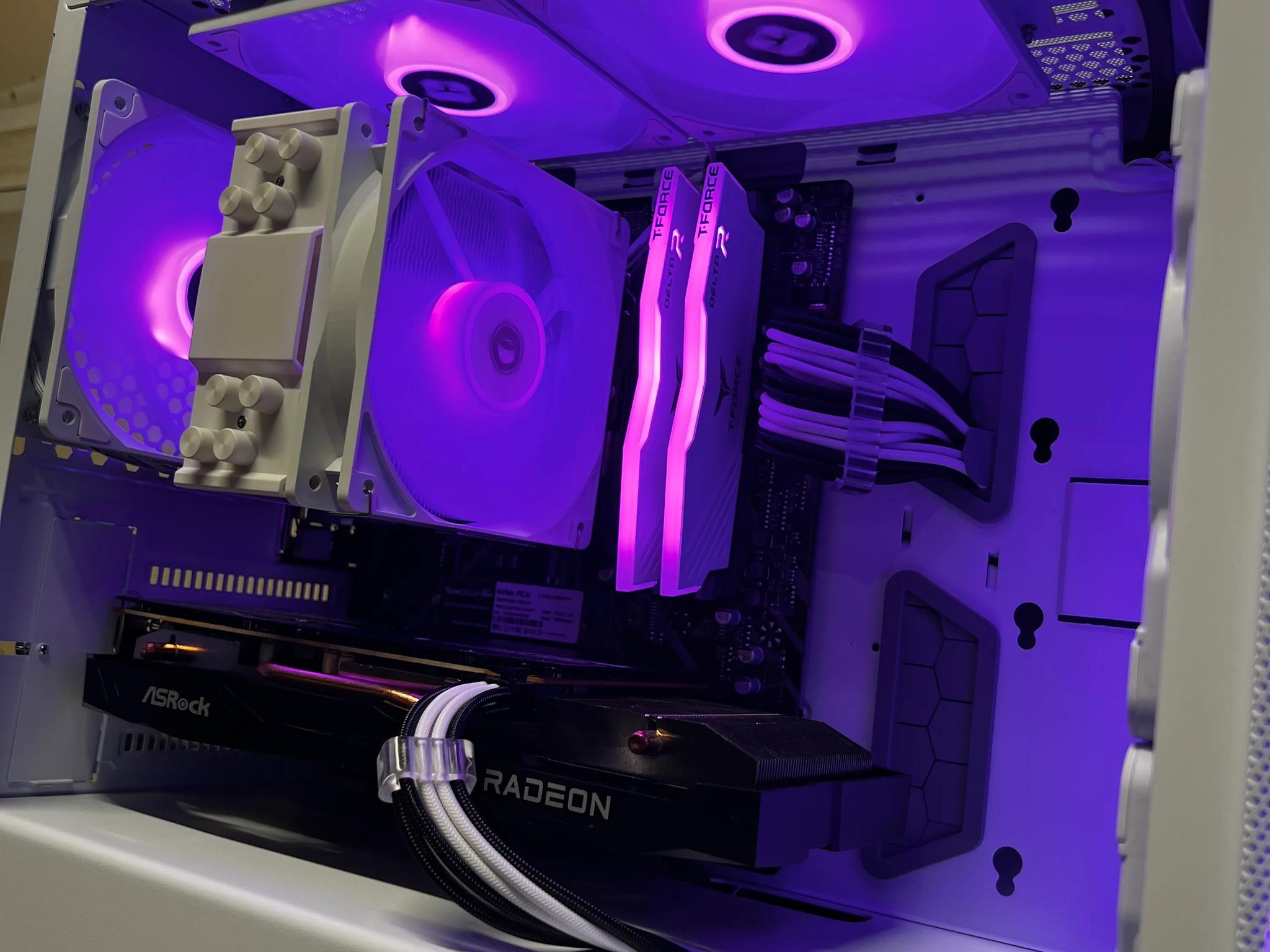 Snow Fox || Ryzen 5 5600X + Radeon RX 6650 XT