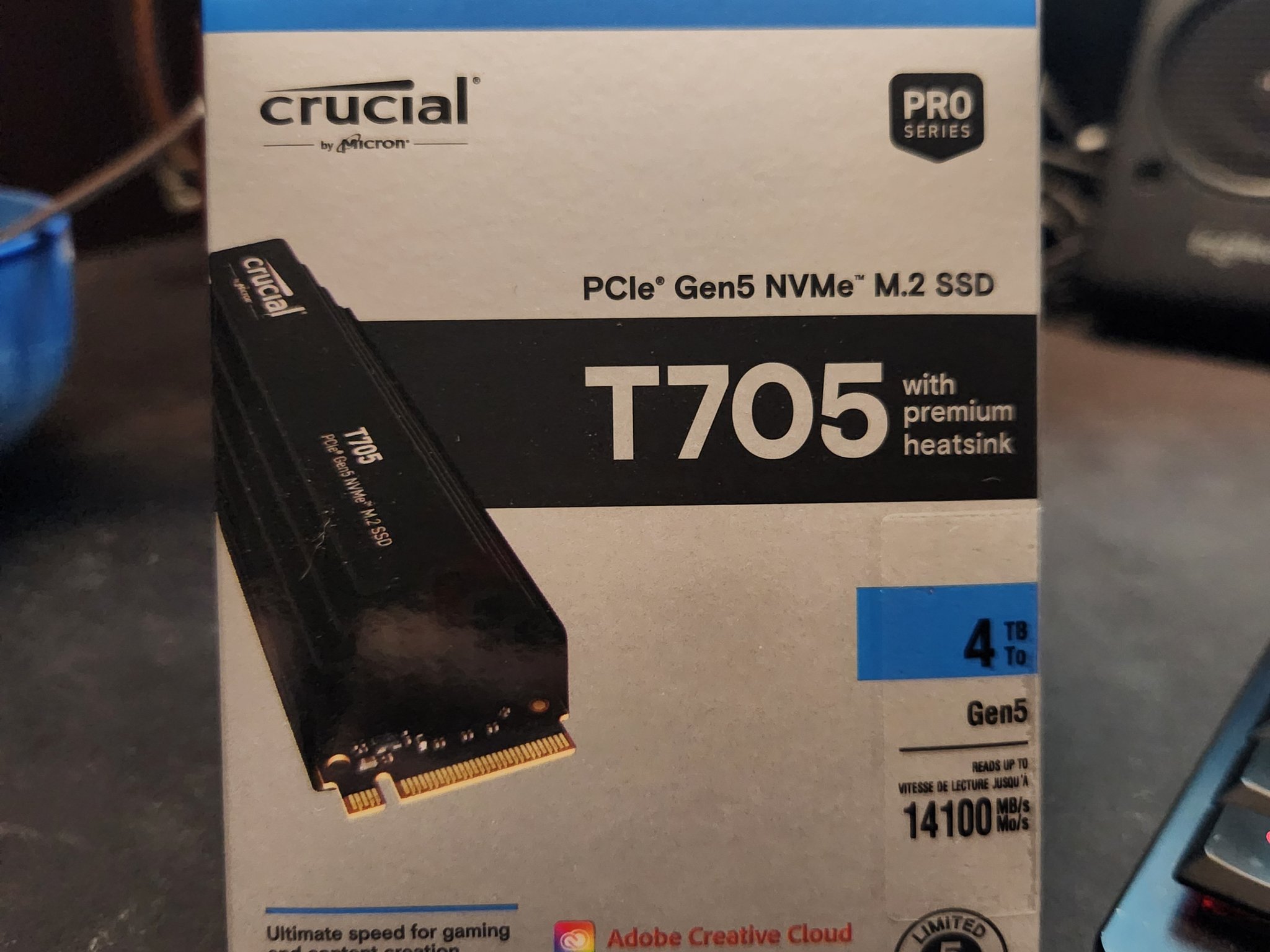 Crucial T705 4TB PCIe Gen5 NVMe M.2 SSD with Heatsink