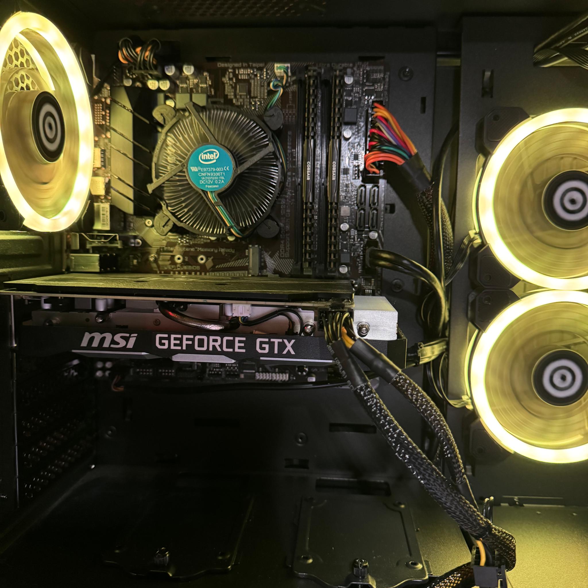 GTX 1660 Super | i5-10400F | Gaming PC 🎄