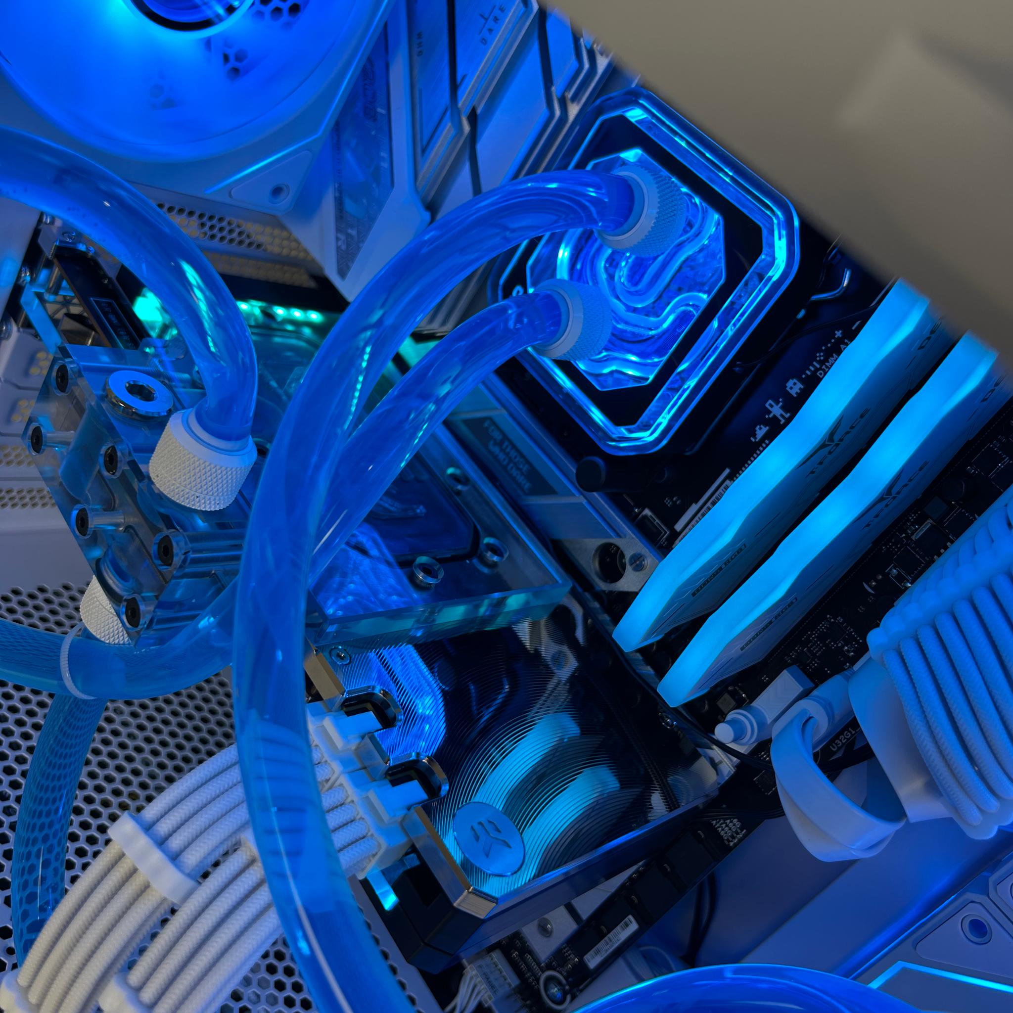 🧊 Custom Water-Cooled Gaming PC 🧊 | Ryzen 7 7700, DDR5 32GB, RTX 3080, 1TB NVME