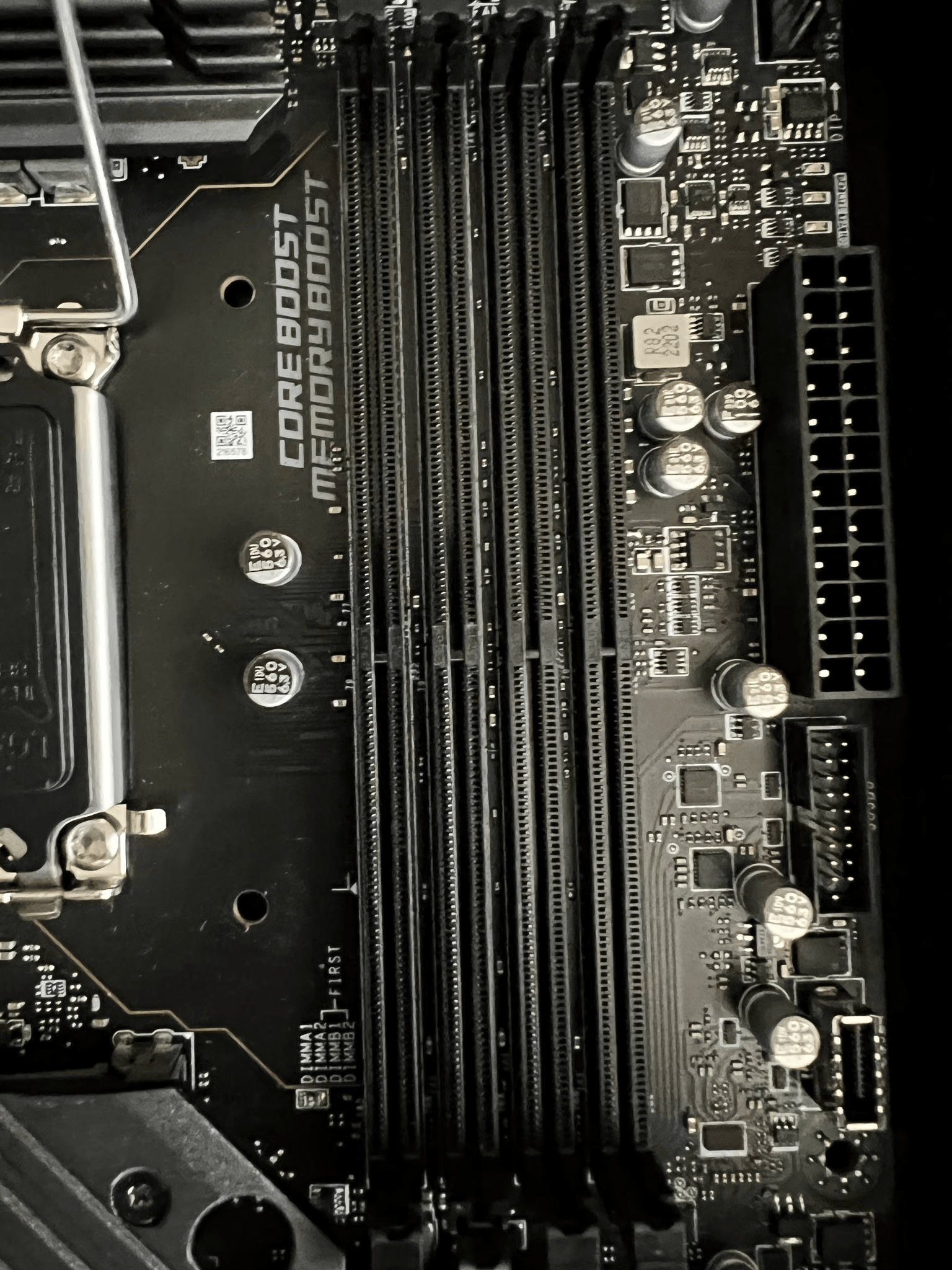 MSI Z690 Edge WiFi DDR4 Motherboard (READ DESCRIPTION)