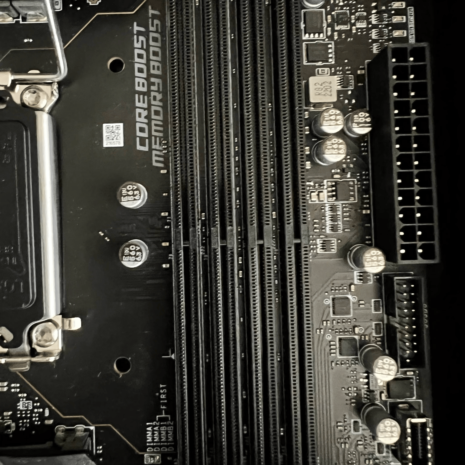 MSI Z690 Edge WiFi DDR4 Motherboard (READ DESCRIPTION)