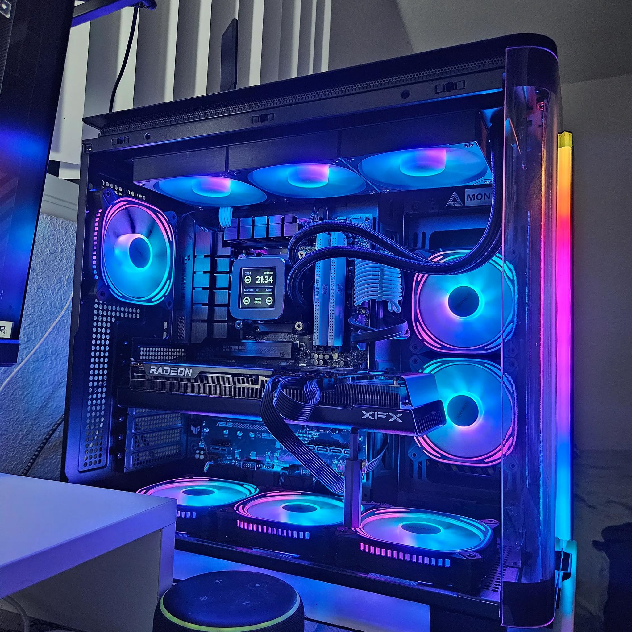 RX 7800 XT Gaming PC / Ryzen 7 7700X / 32GB DDR5 / 1TB M.2 NVMe / B650E / Montech King 95 / P30