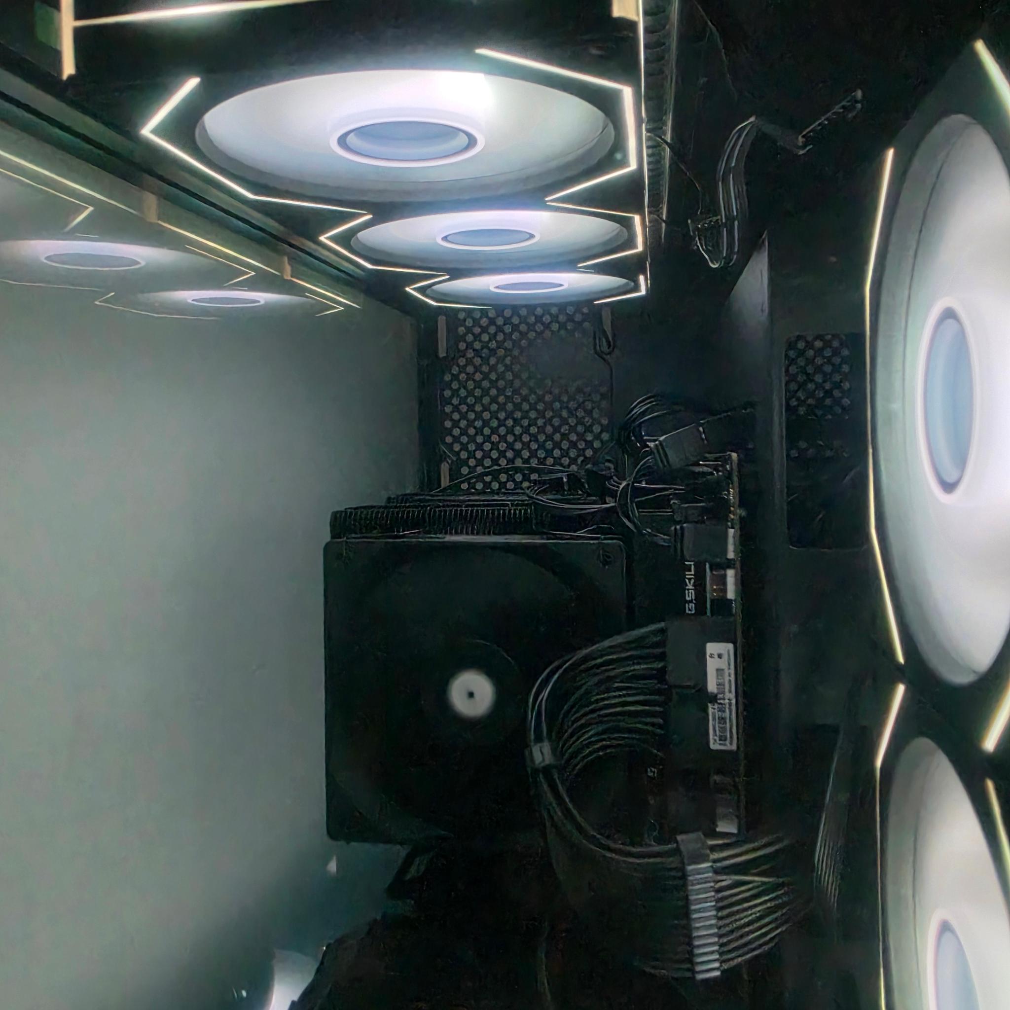 Radeon RX 7900 XTX Custom Gaming PC - Ryzen 7 9800X3D, 32GB RAM, 1TB NVMe SSD