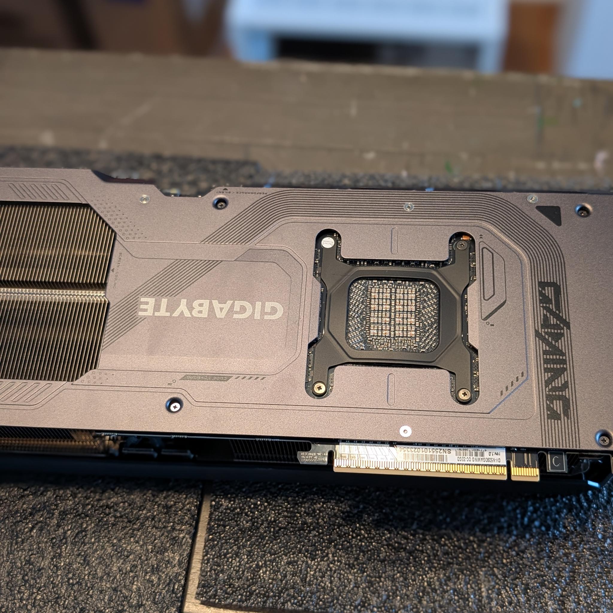 GIGABYTE GeForce RTX 5090 GAMING OC 32G