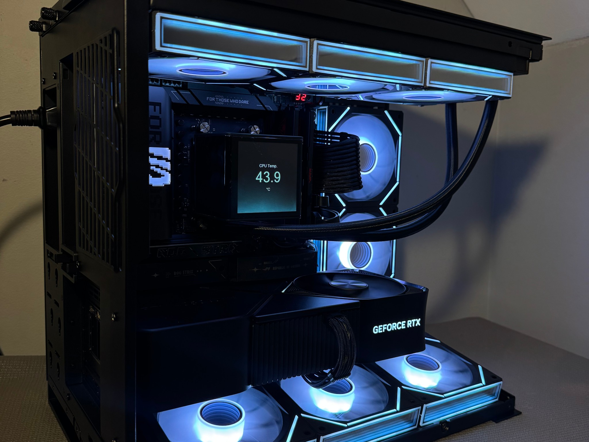 RTX 4080 Super FE | Ryzen 7 9800X3d | 32GB DDR5 6000MT/s | 4TB Storage | Free Shipping