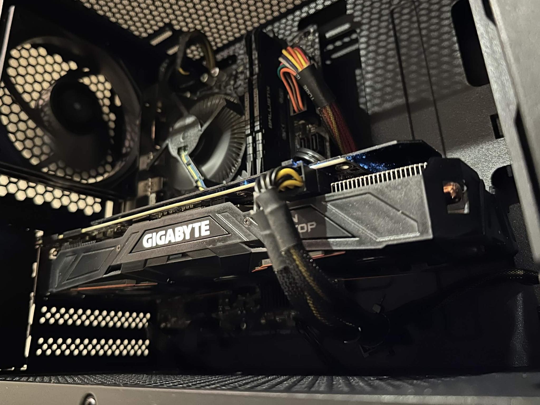 Gaming PC - Intel Core i3-10105F | Gigabyte NVIDIA GeForce GTX 1070 | 16GB RAM | 500GB SSD | Win11