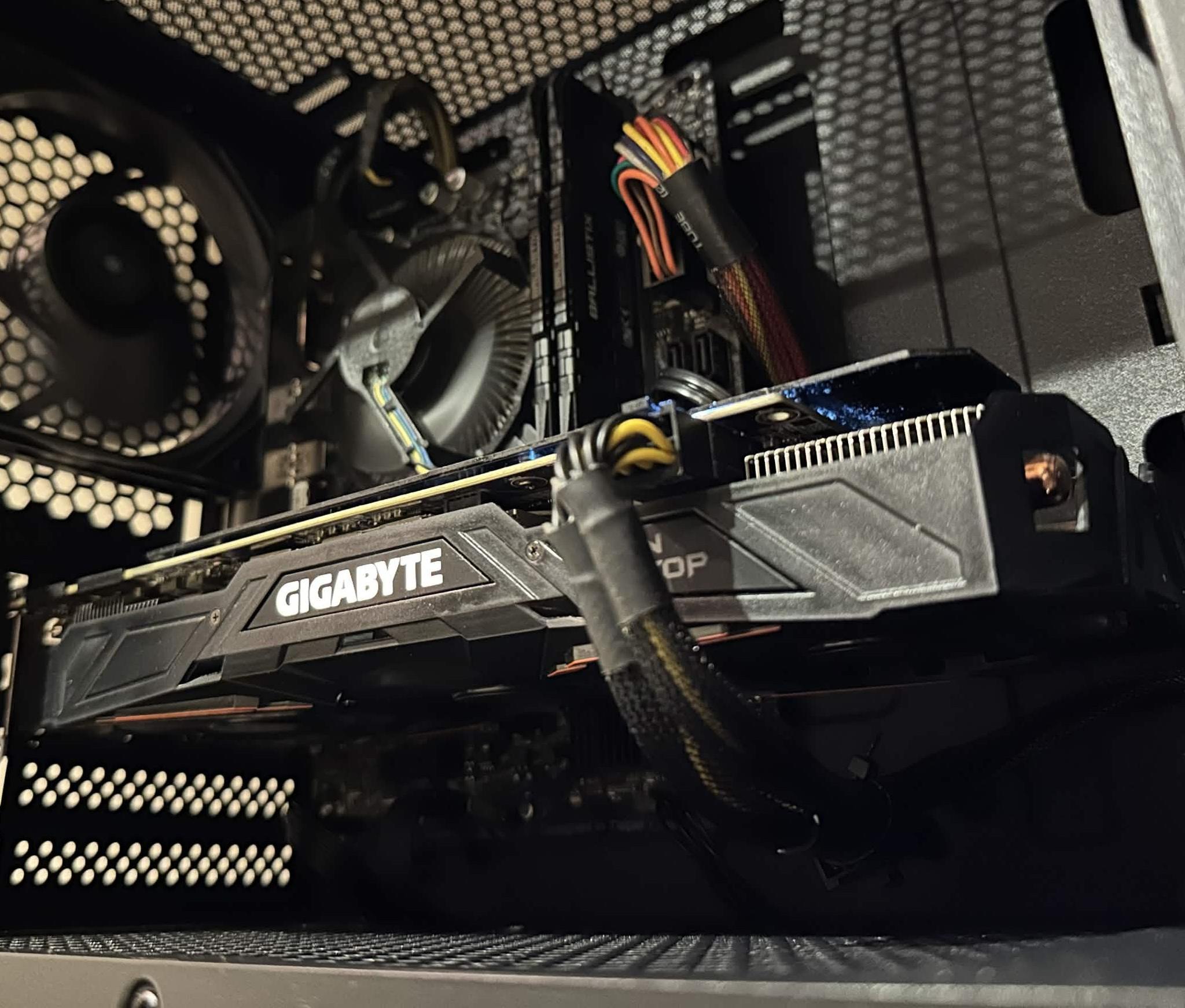 Gaming PC - Intel Core i3-10105F | Gigabyte NVIDIA GeForce GTX 1070 | 16GB RAM | 500GB SSD | Win11