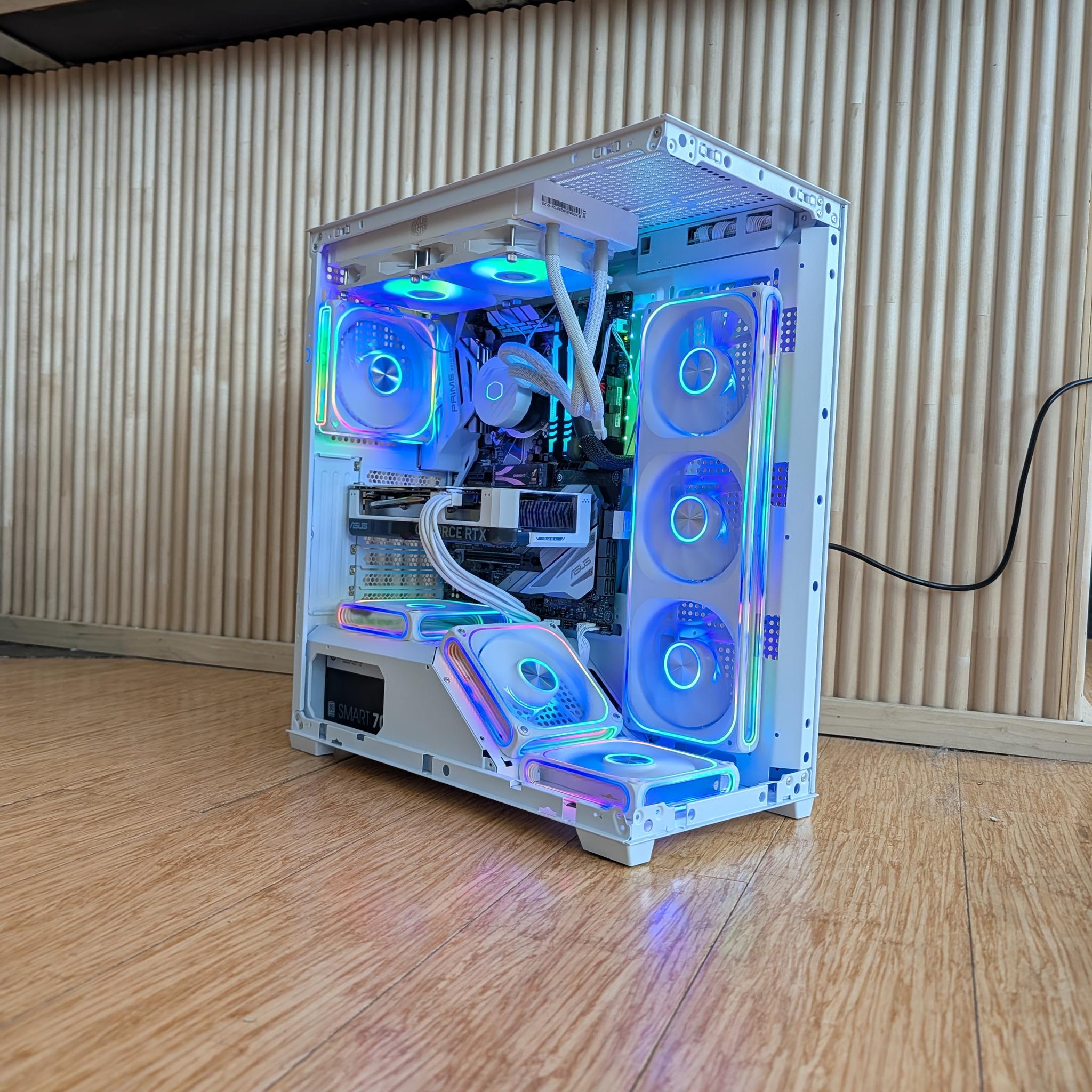 Custom White Gaming PC | RTX 4060 | I7 8086K | 16GB | 500GB |