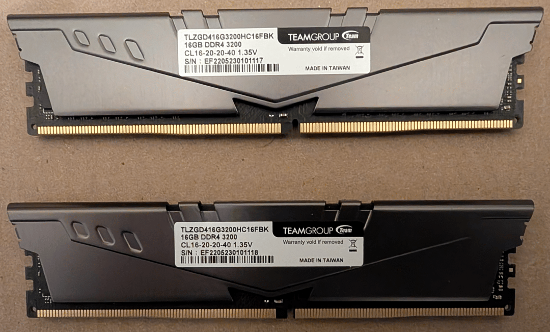 T-FORCE VULCAN Z メモリ 16G×2の32G TEAMGROUP T-FORCE VULCAN Z 32GB (2x16GB) DDR4 3200MT/s CL16