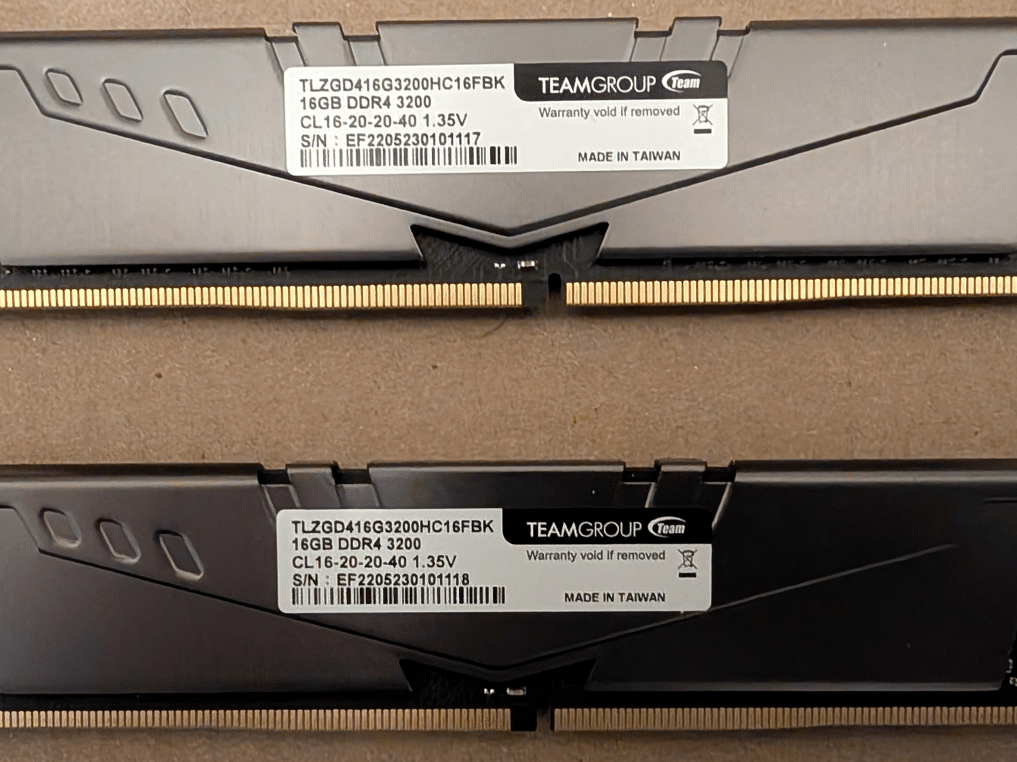 TEAMGROUP T-FORCE VULCAN Z 32GB (2x16GB) DDR4 3200MT/s CL16 Desktop RAM Kit - Gray