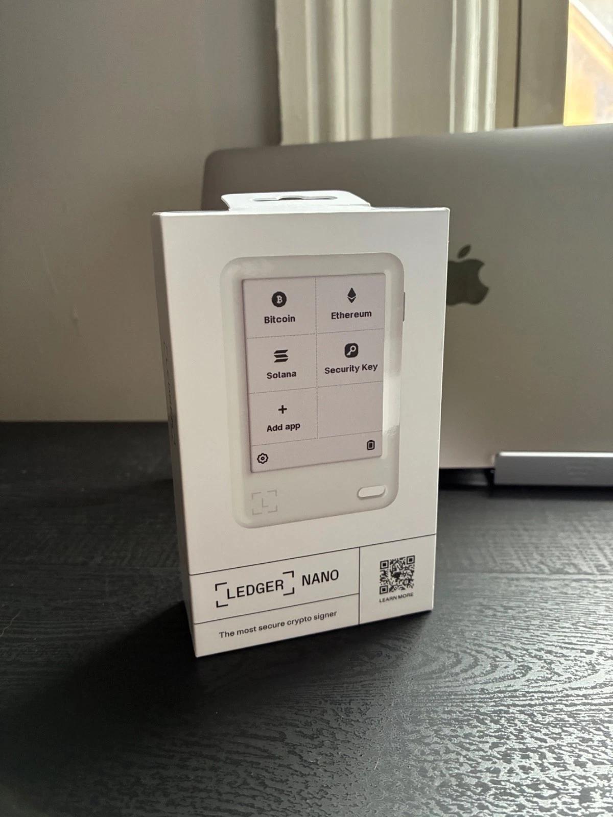 New Ledger Nano Gen 5 w/ Recovery Key - White