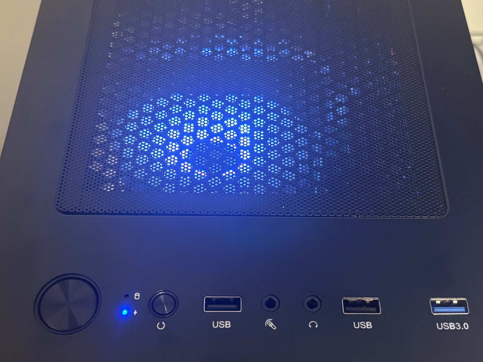 RX6600 | i5-10500 | 16GB | 500GB SSD