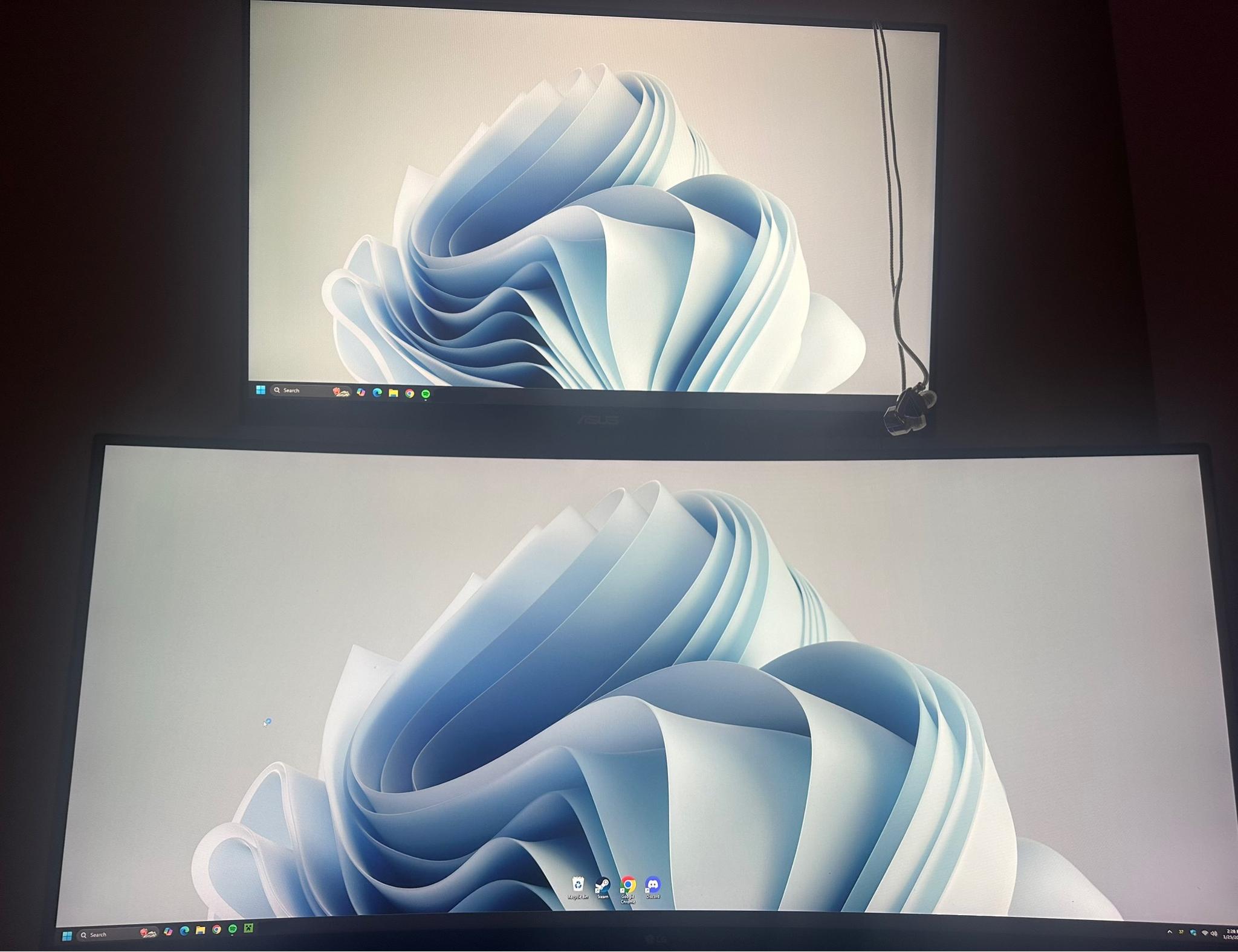 2 MONITORS - CAN BUY SEPERATELY