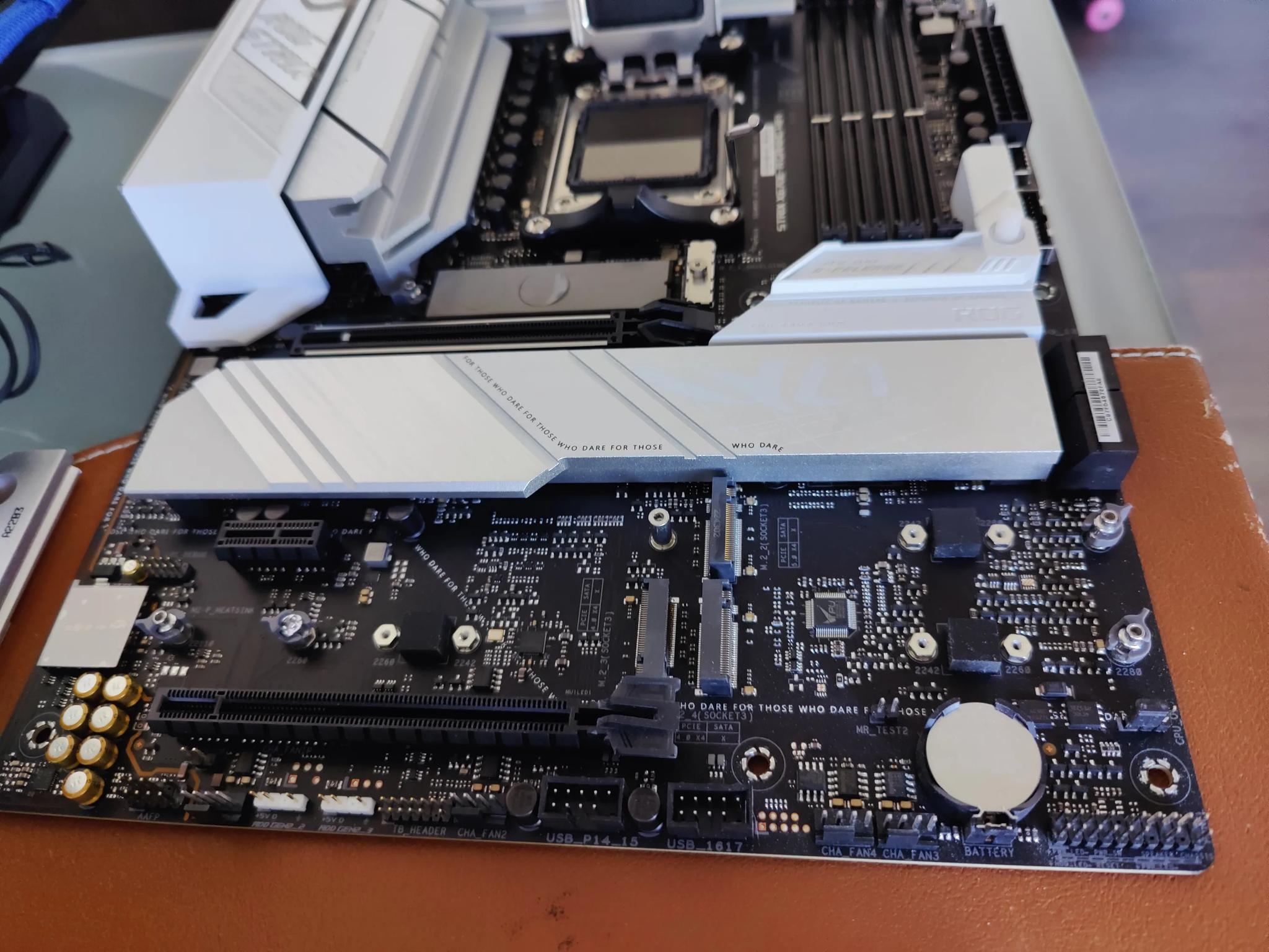 Asus strix X670e -A