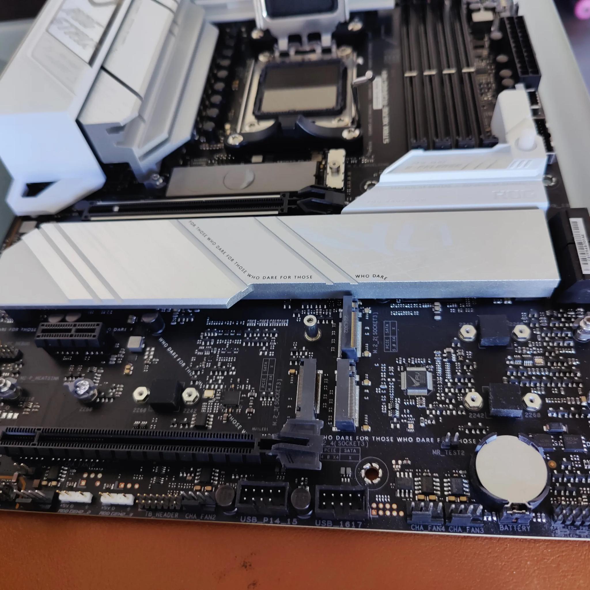 Asus strix X670e -A