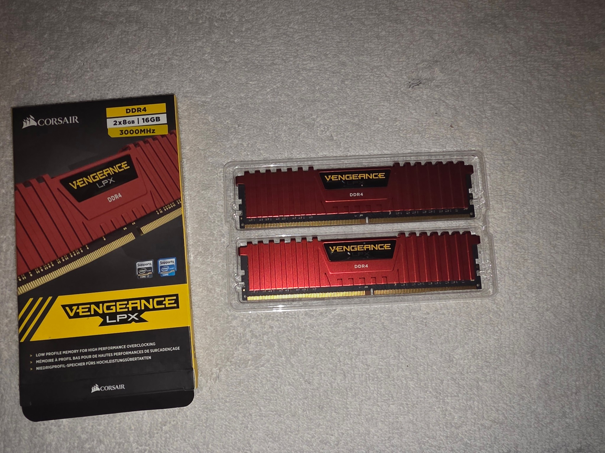 CORSAIR Vengeance LPX 16GB (2 x 8GB) DDR4 3000 (PC4 24000) | Jawa
