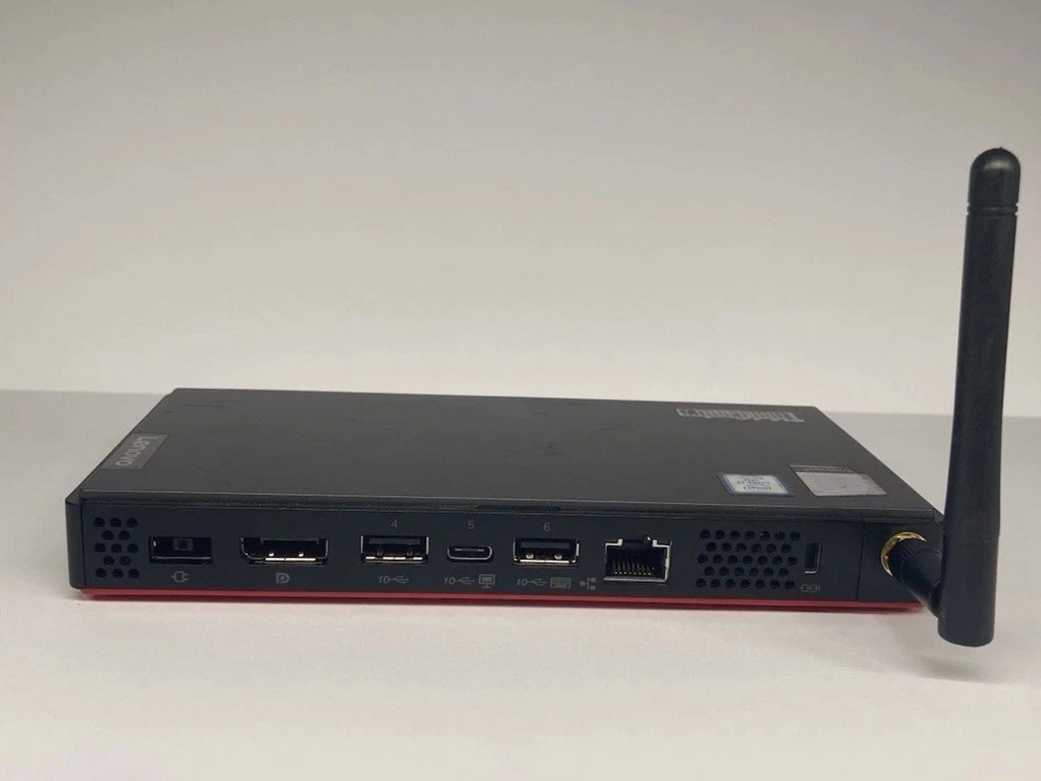 ENOVO ThinkCentre M90n i7 -8665U 8GB RAM 120 GB SSD Windows 11 pro PC Nano