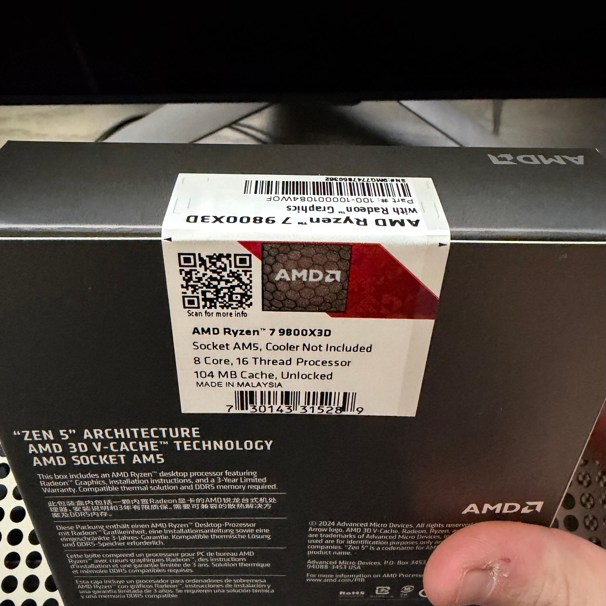 AMD Ryzen 7 9800X3D SEALED