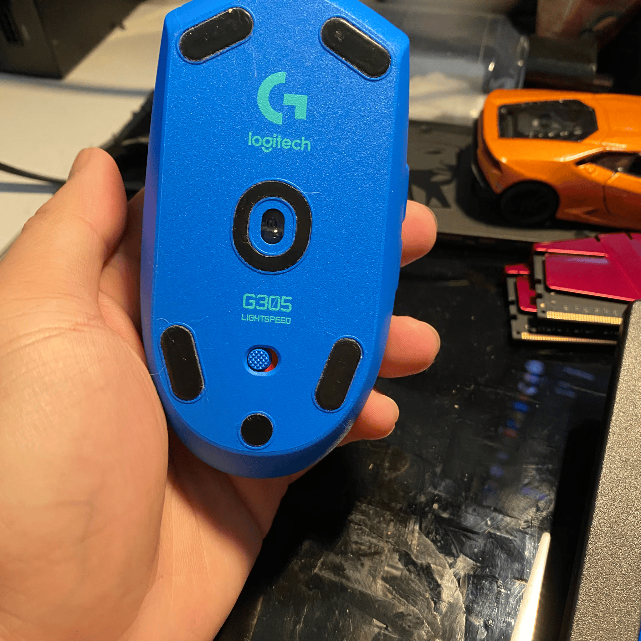 B550m, 16GB RAM, 1TB SSD, and Mouse