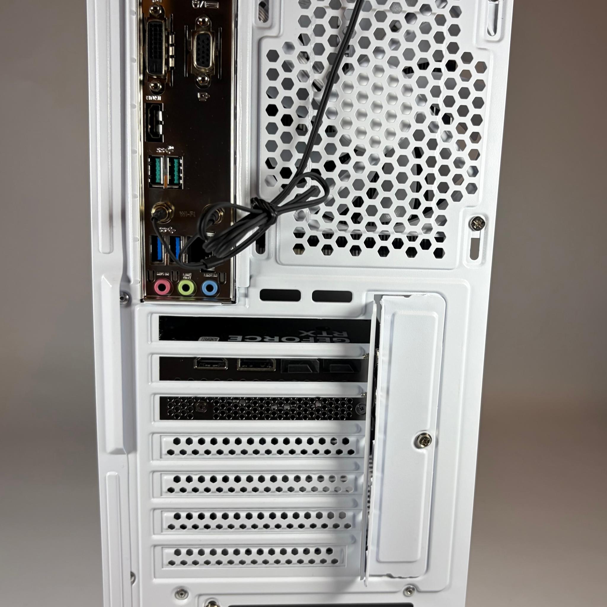 ❄️Gaming PC - RTX 5060 Ti/ R5 5500/ 16GB RAM/ 1TB SSD/ WHITE CASE