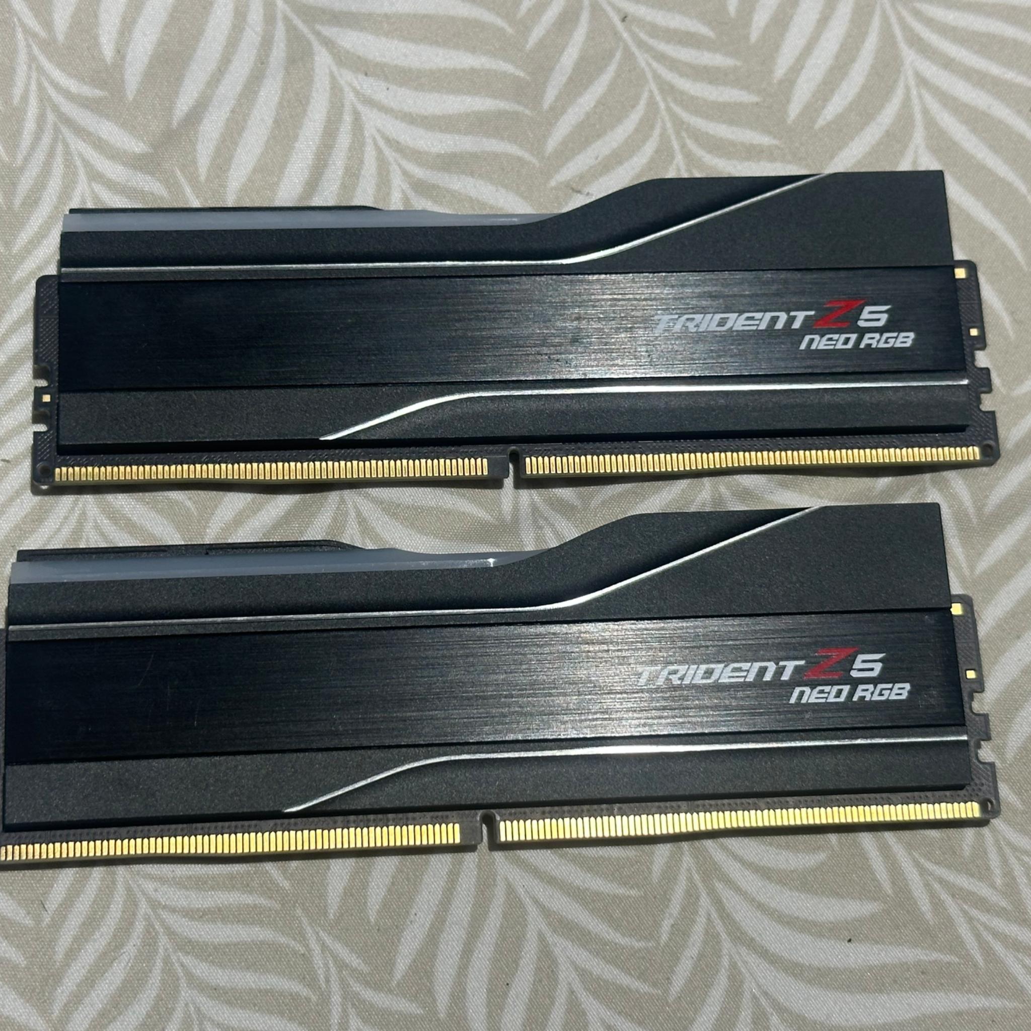 G.SKILL Trident Z5 Neo RGB Series (AMD Expo) DDR5 RAM 32GB (2x16GB) 6000MT/s CL30-38-38-96