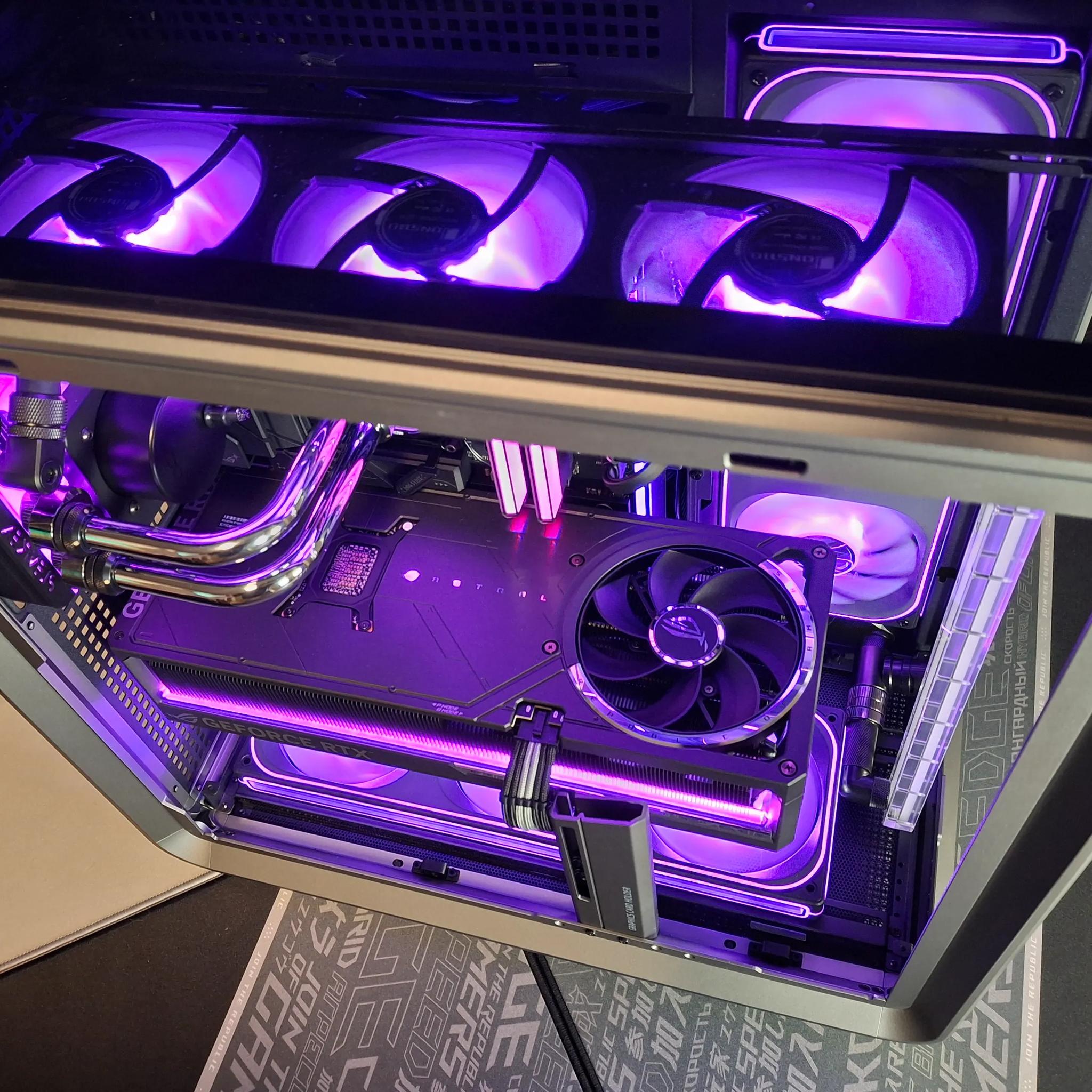 Custom Liquid-Cooled AMD Ryzen 7 9800X3D, Asus Astral OC RTX 5080, 32GB DDR5, 2TB SSD, 1000w