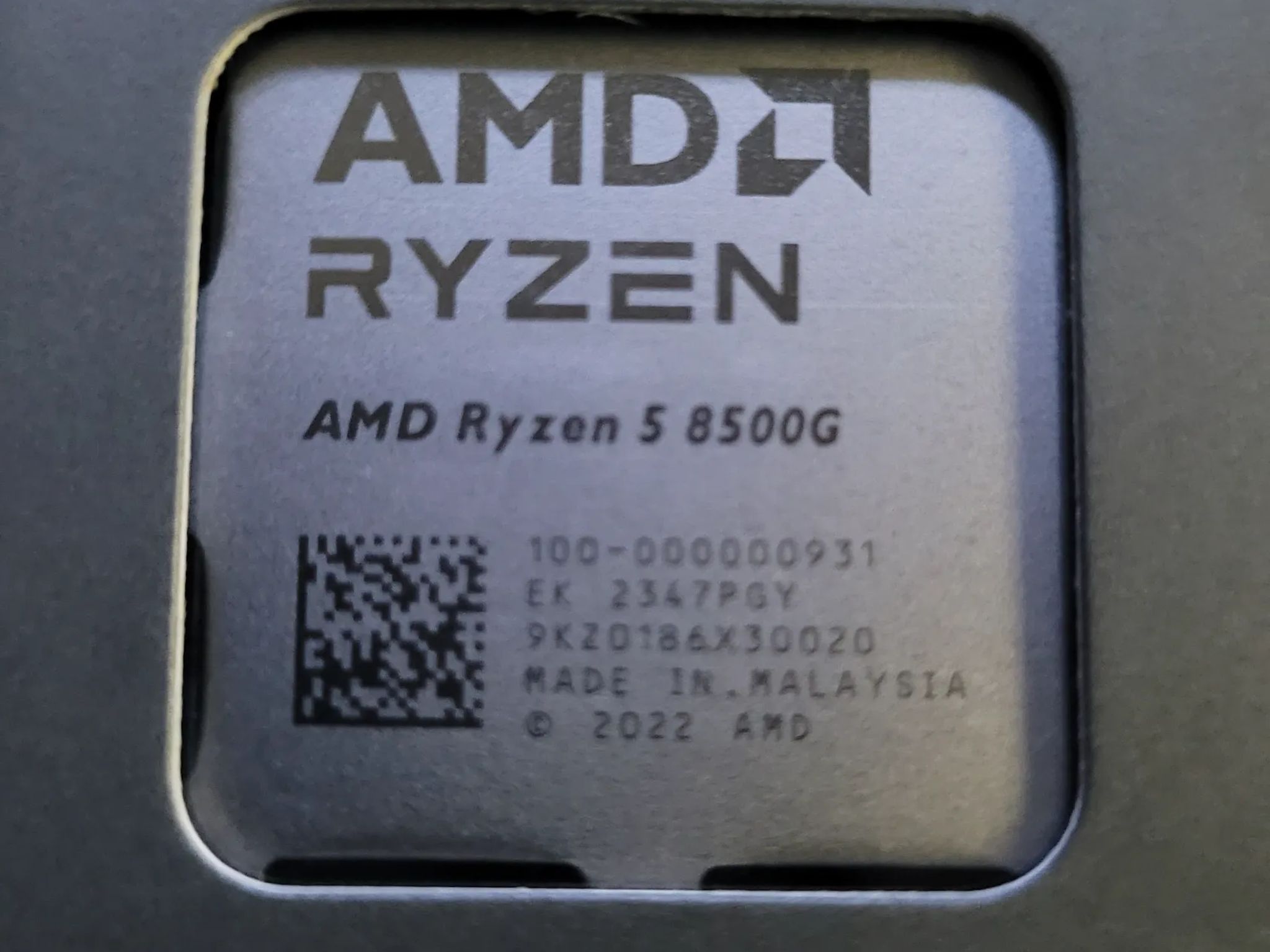 AMD Ryzen 5 8500G brand new unused