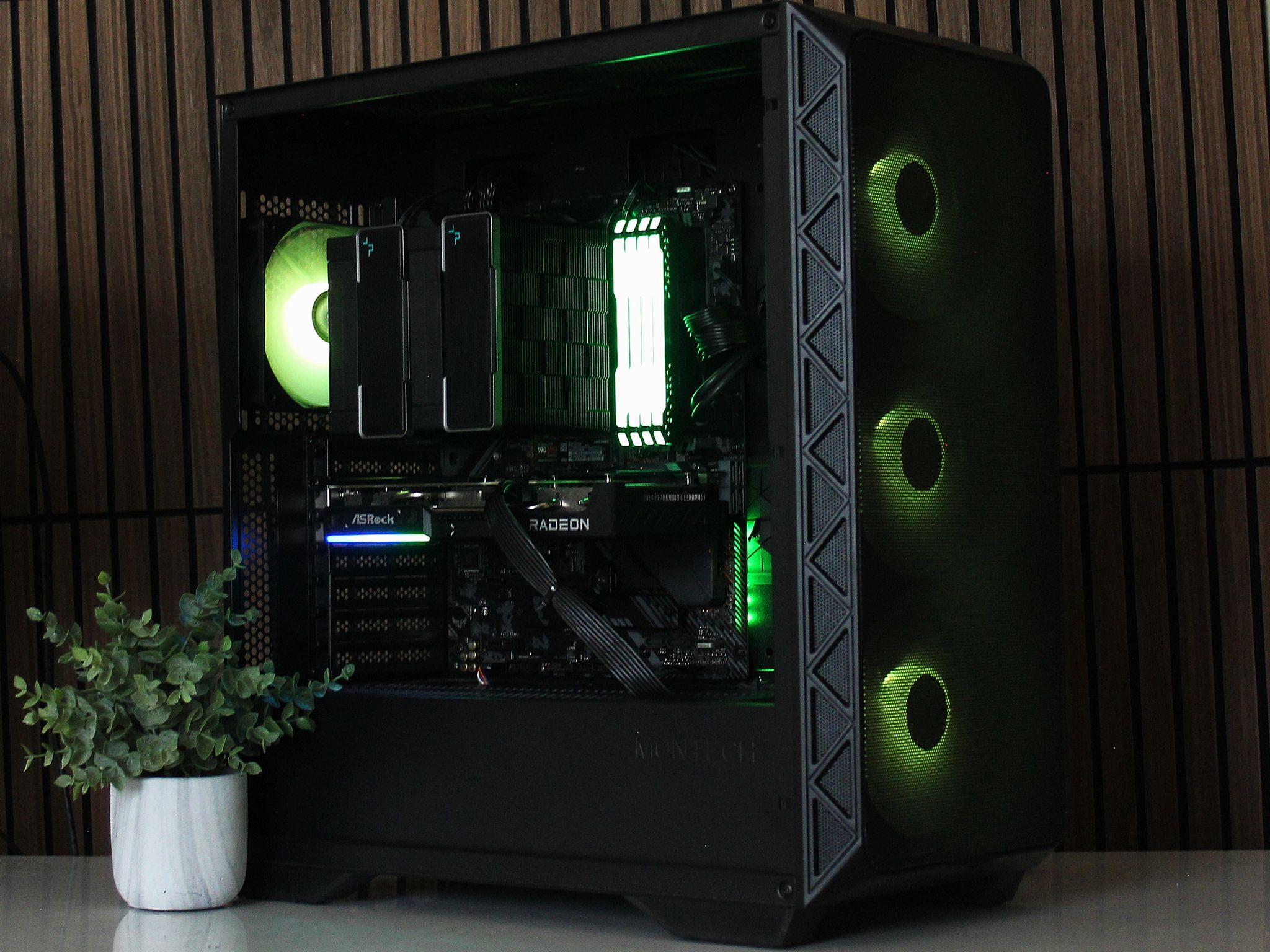 RX 9060XT 16GB | Ryzen 7 5700X | 32GB | NVME | GOLD PSU | Windows 11 | WIFI