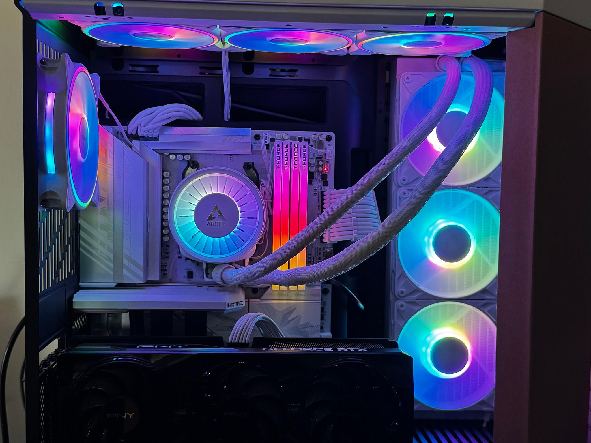 HYTE Y70 TOUCH PANDA/ Ryzen 9800x3D/ 5070ti/ 6tb nvme/ 64gb DDR5/ FREE HYTE KEEB KB WITH PURCHASE