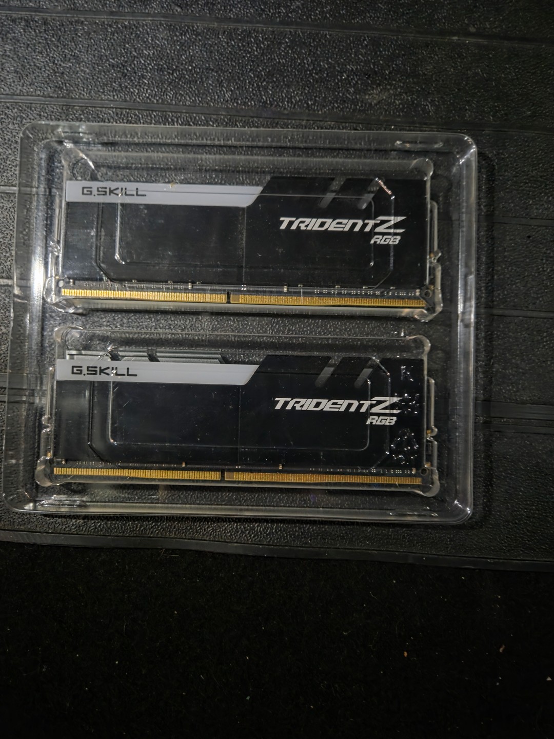 G.skill Trident Z RGB DDR4 3600MHZ | Jawa