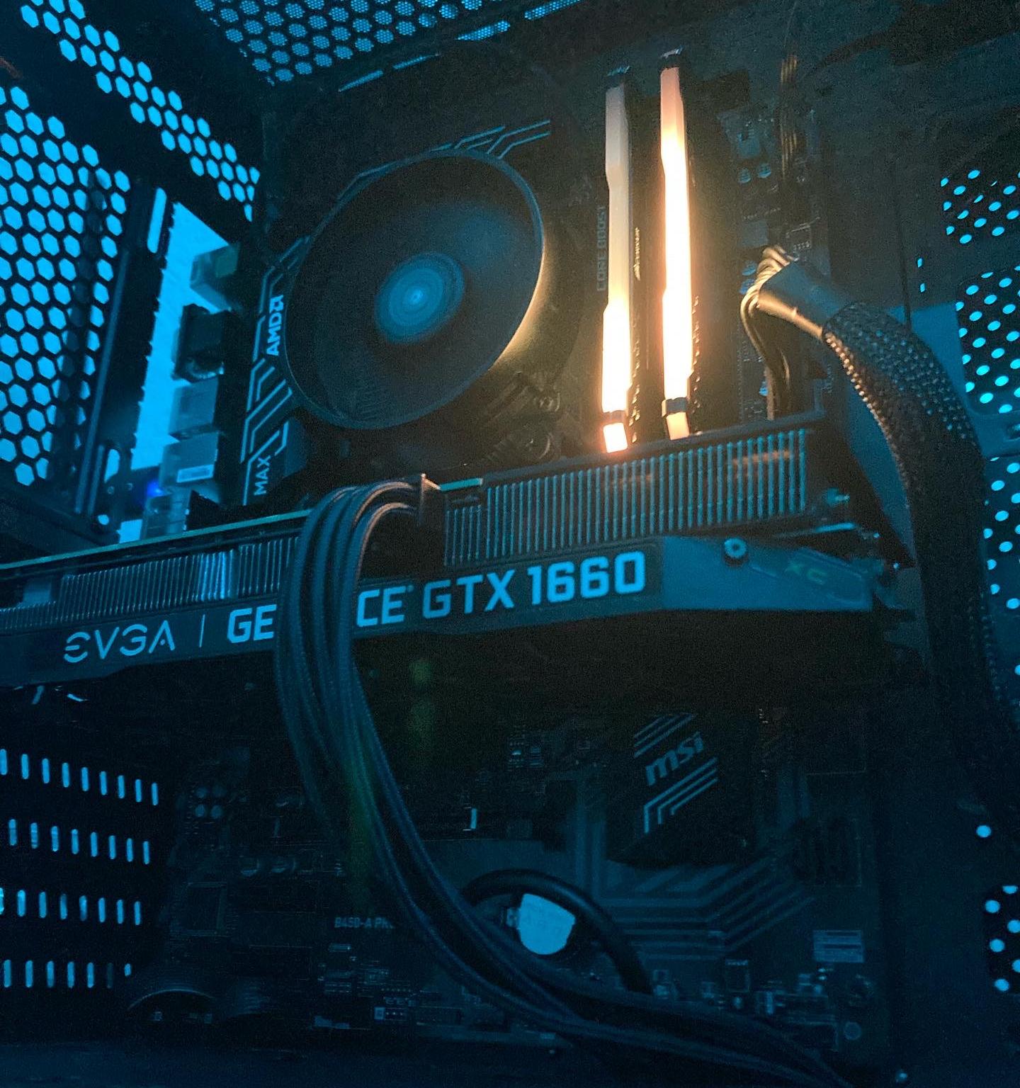 ON SALE!! Gtx 1660 ryzen 5 3600!